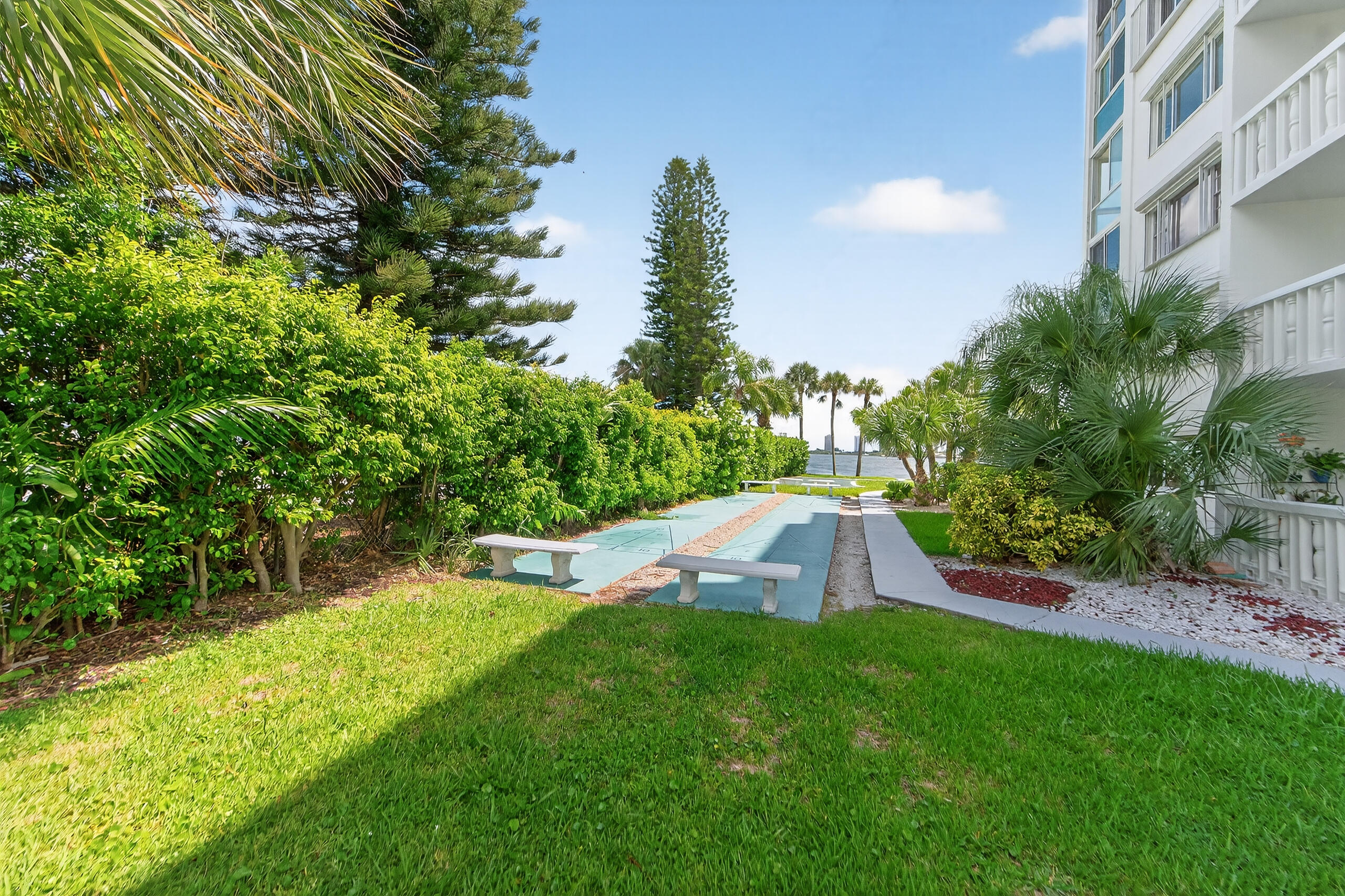 501 Lake Shore 503 Drive 503