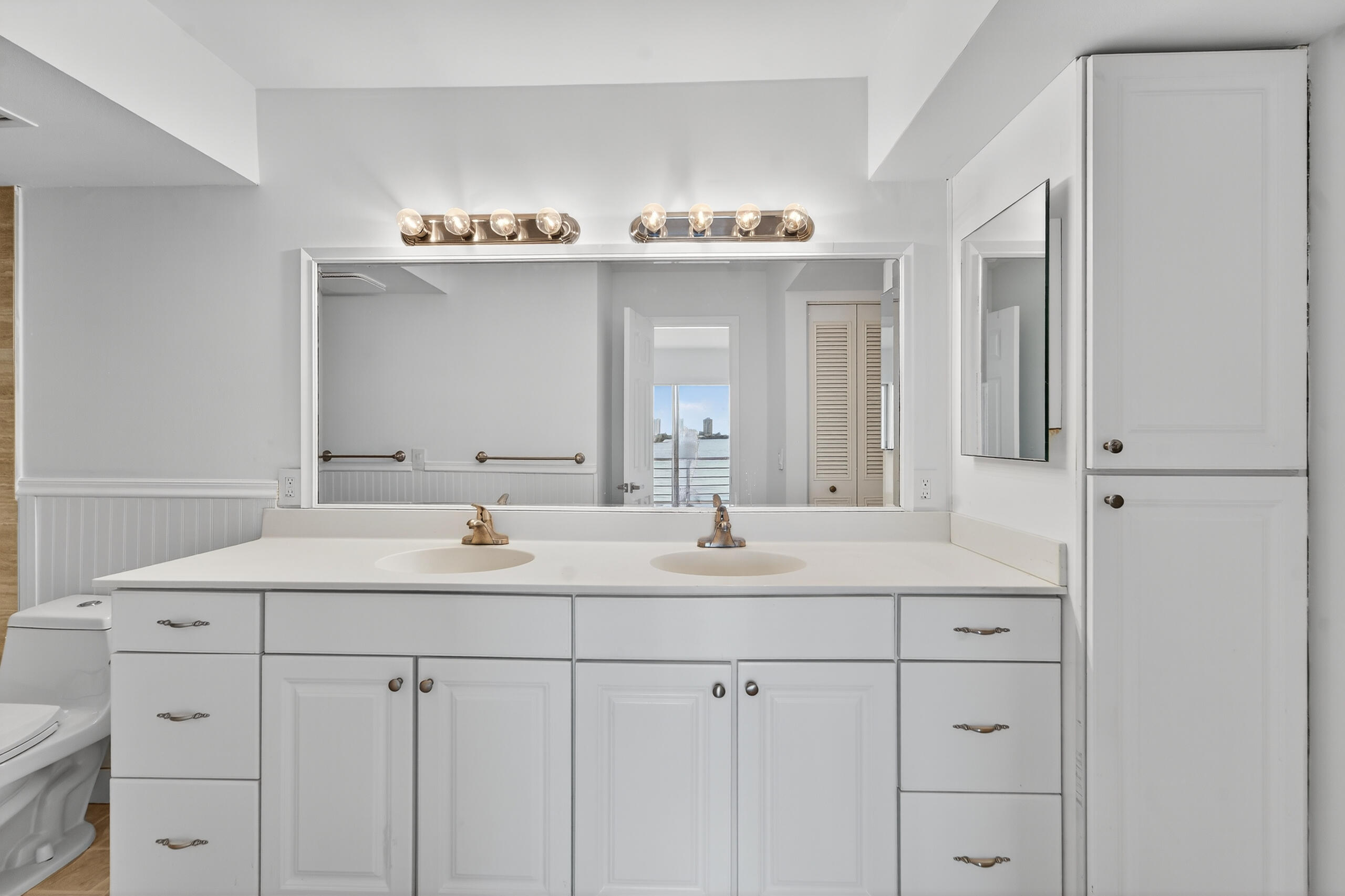 501 Lake Shore 503 Drive 503