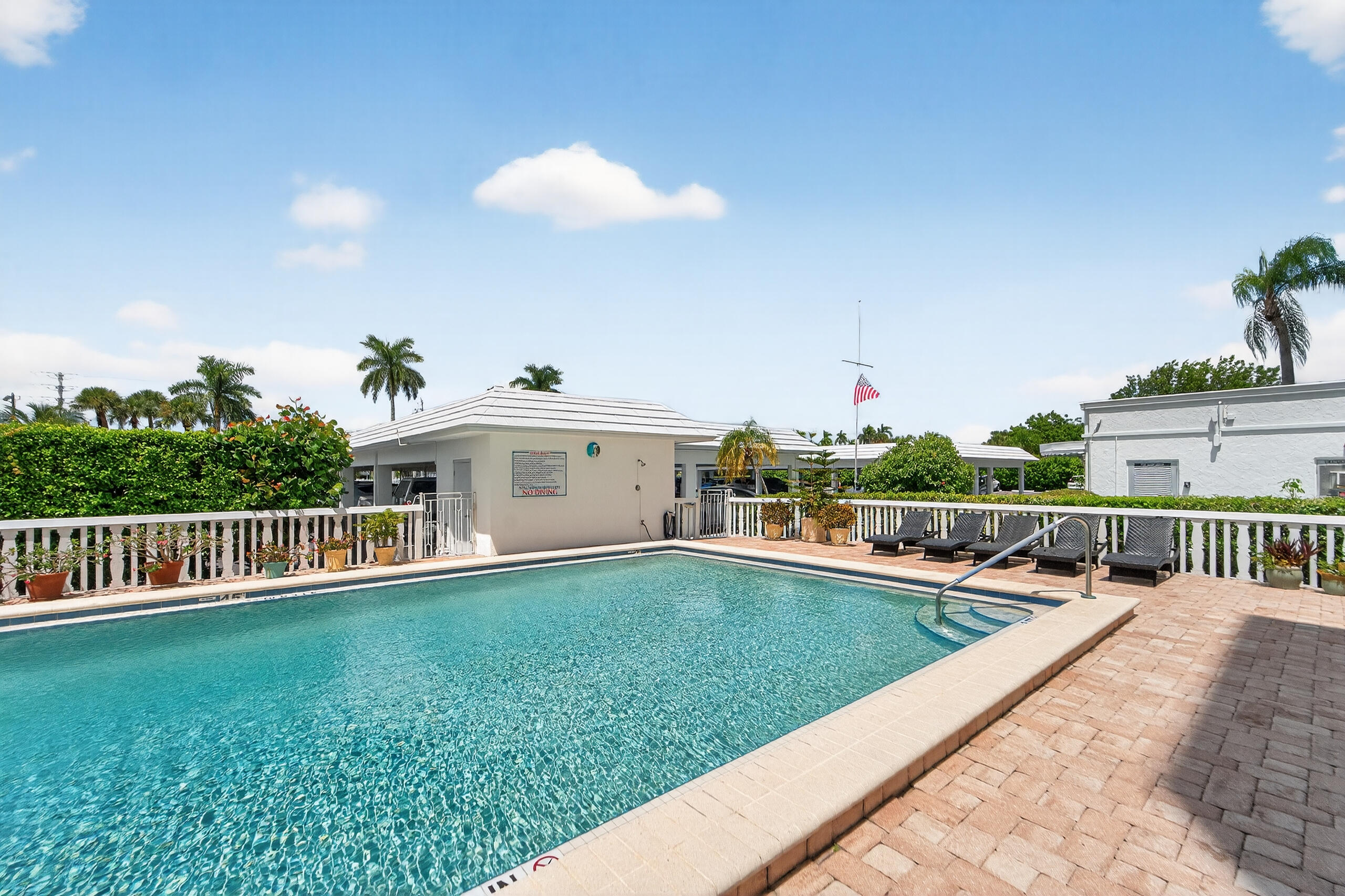 501 Lake Shore 503 Drive 503