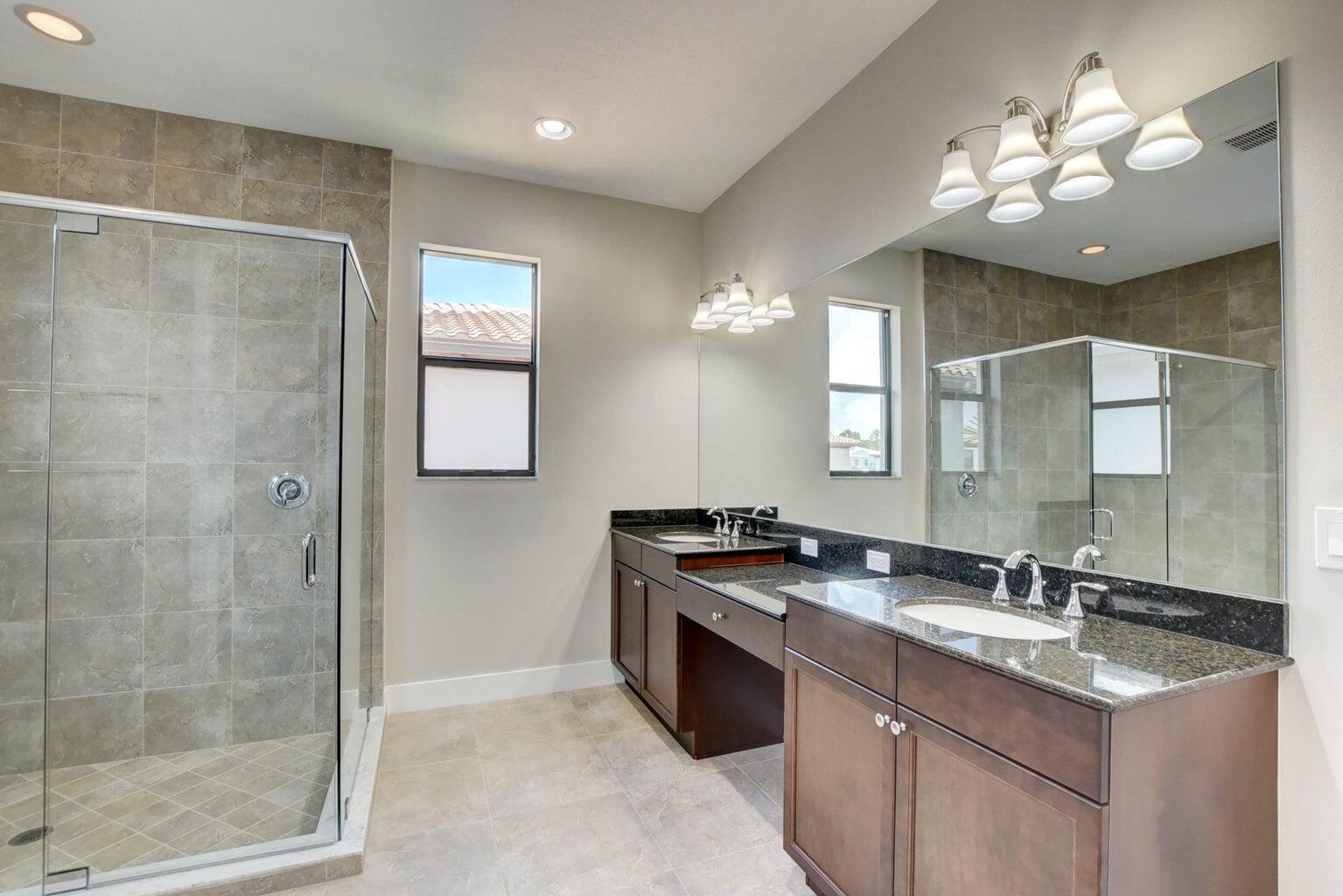 2102 Dickens Terrace