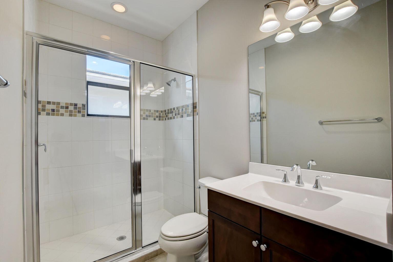 2102 Dickens Terrace