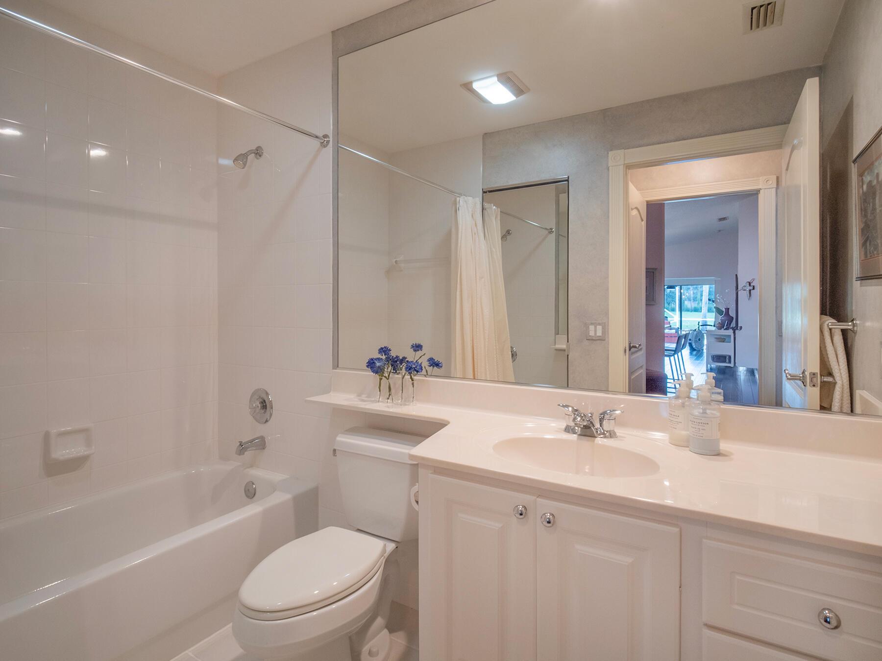1342 Saint Lawrence Drive