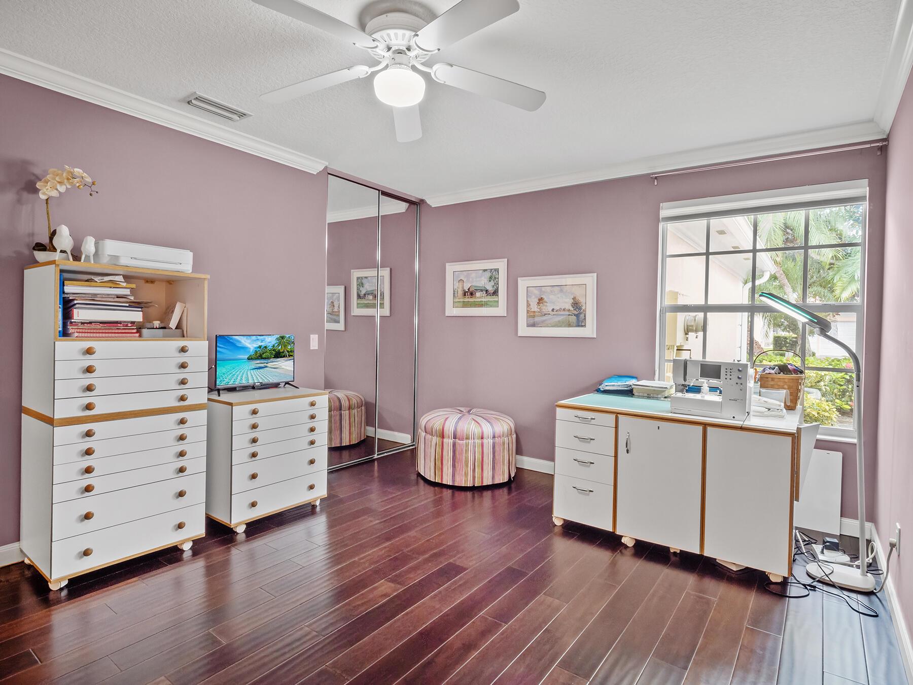 1342 Saint Lawrence Drive
