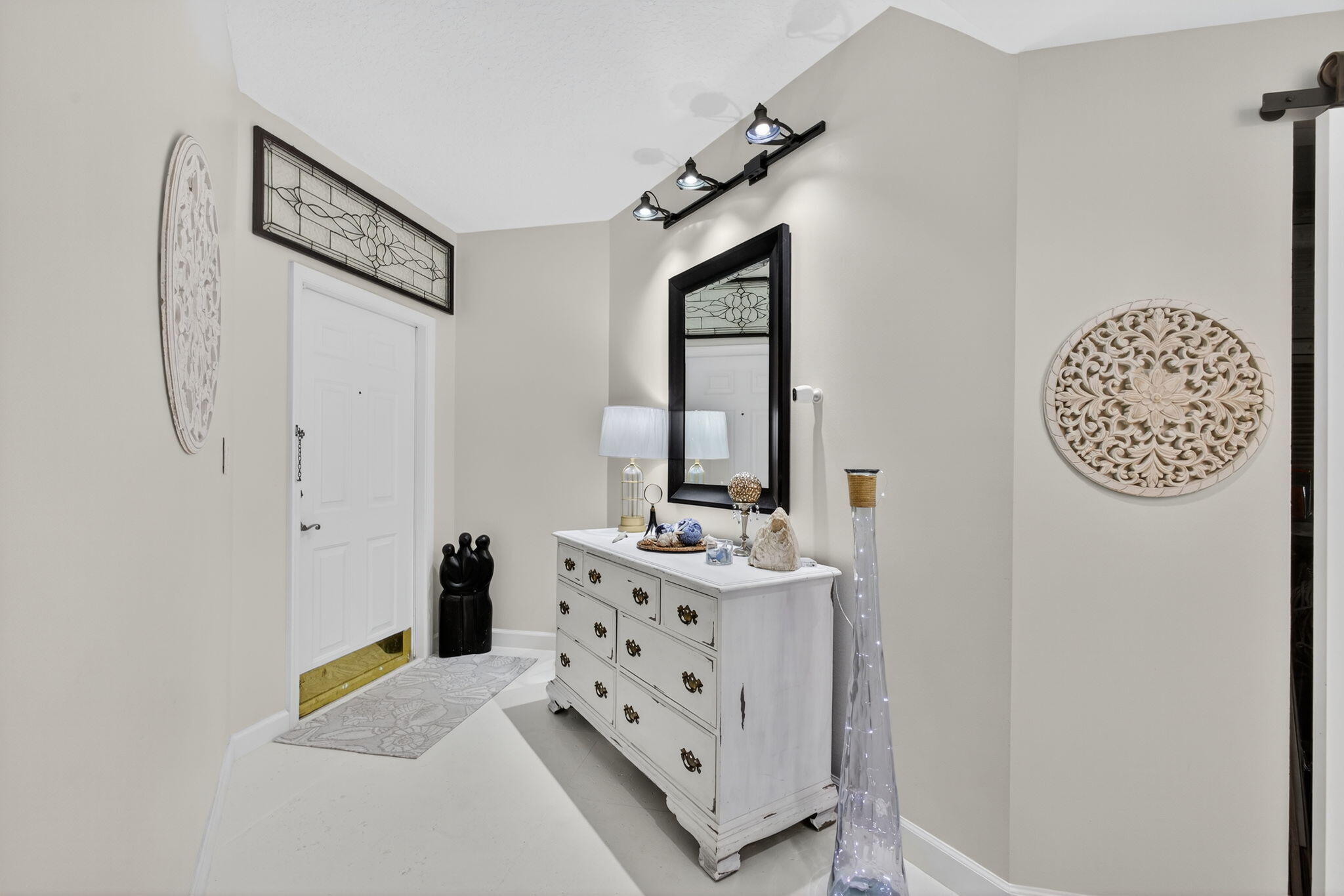 200 Uno Lago Drive 402