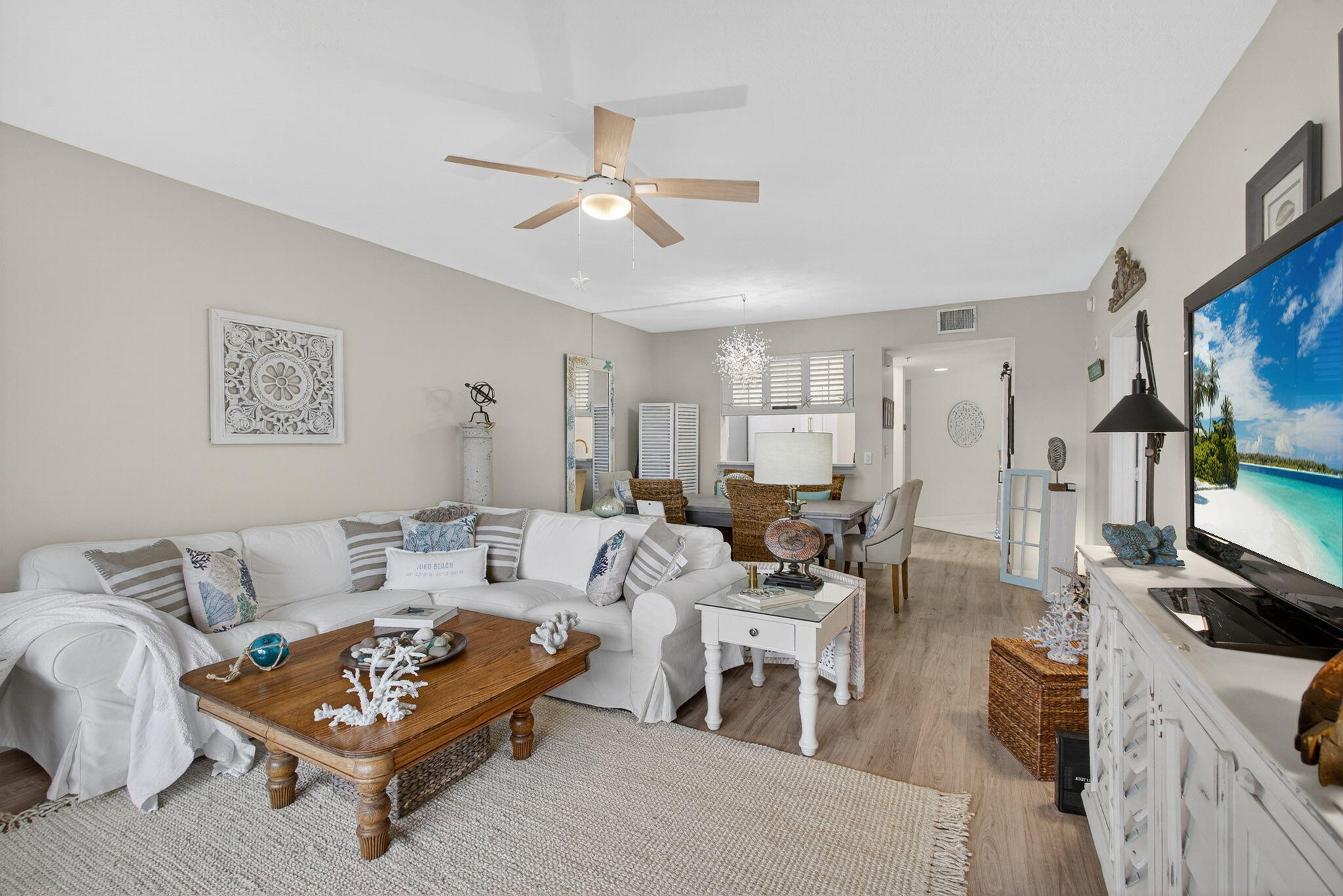 200 Uno Lago Drive 402