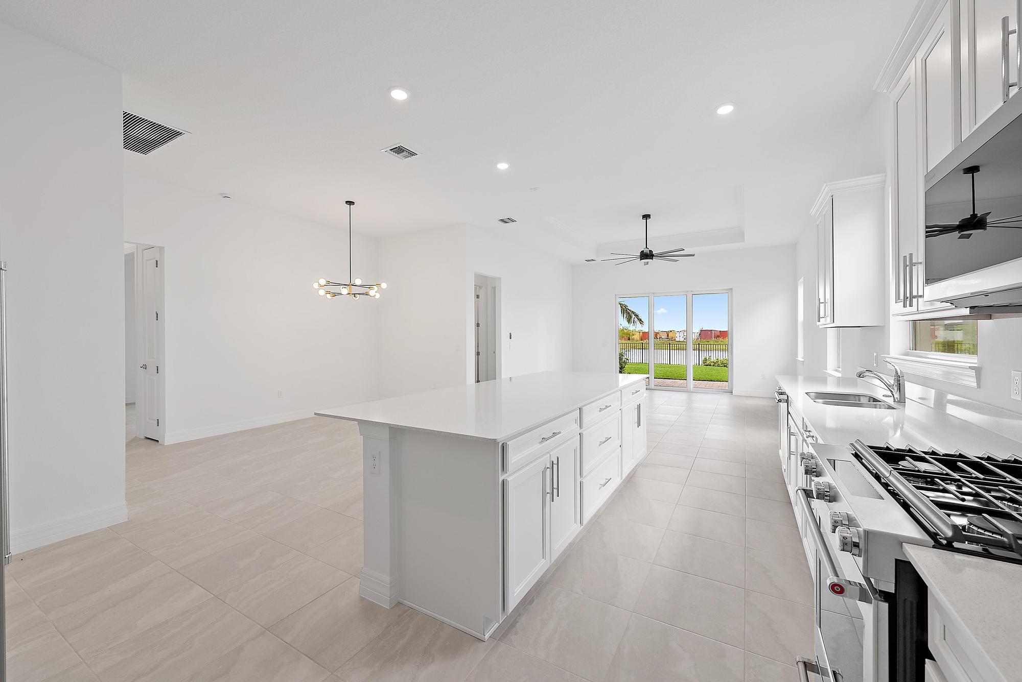 10494 Northbrook Circle