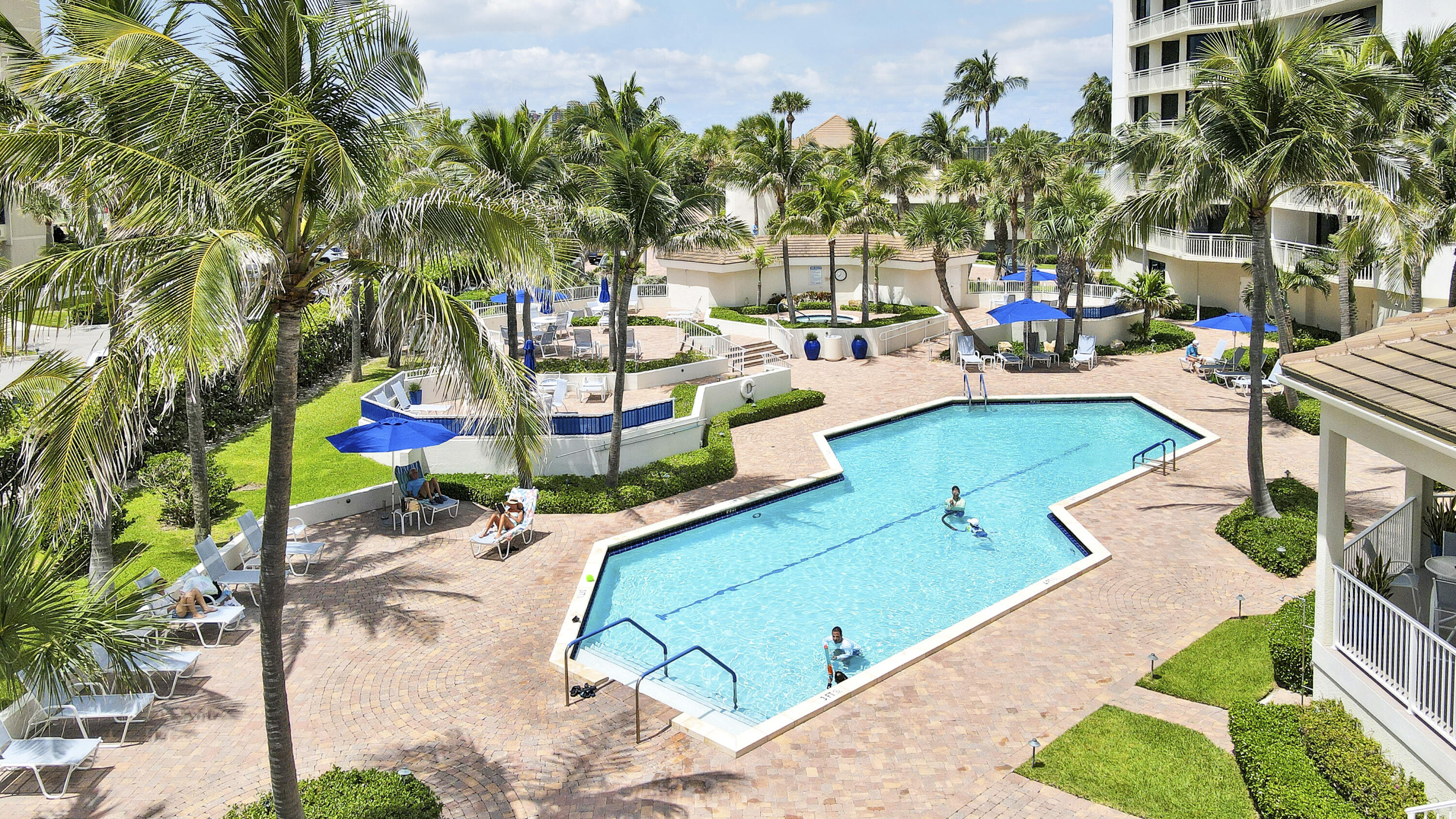 3000 N Ocean Drive 19h