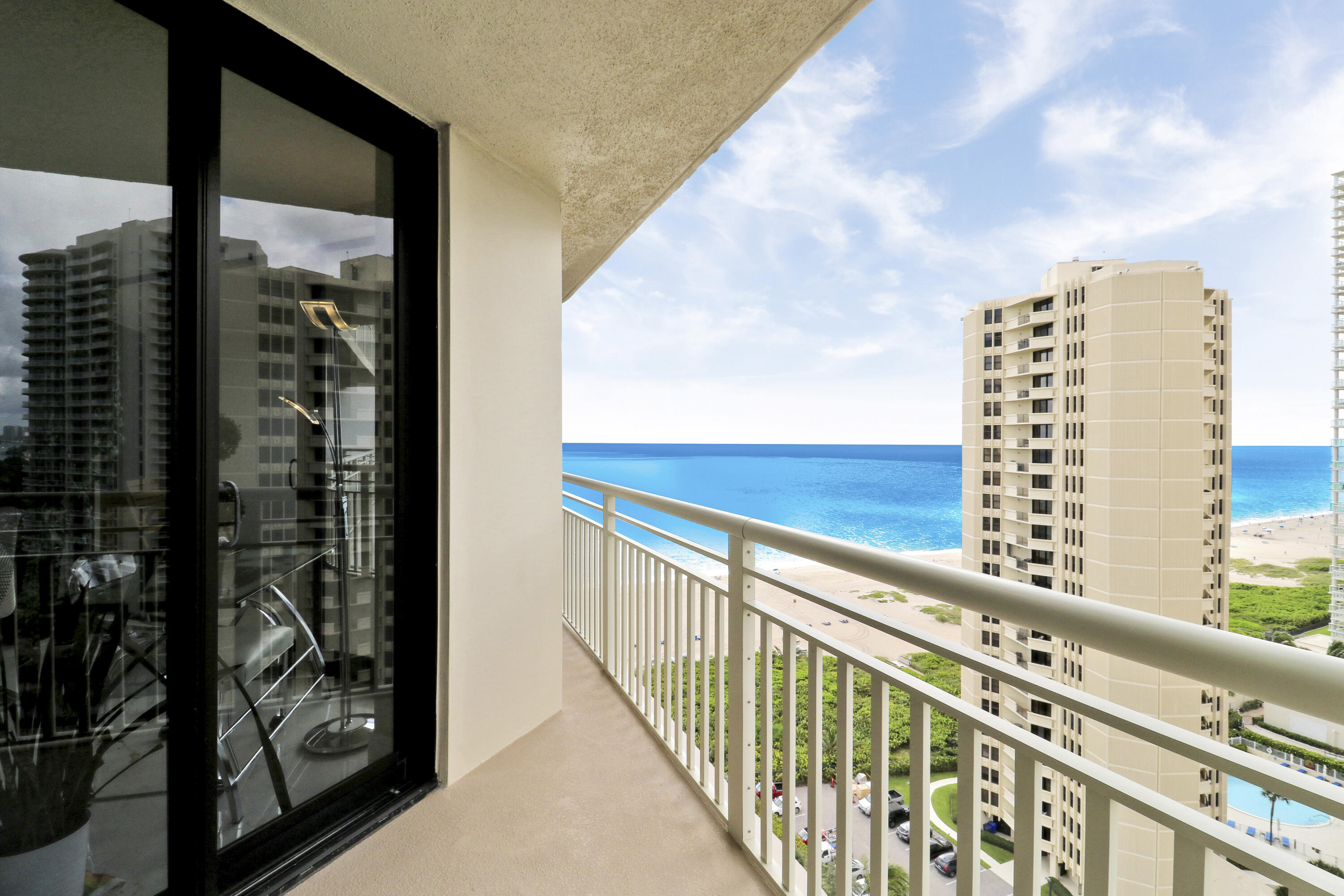 3000 N Ocean Drive 19h