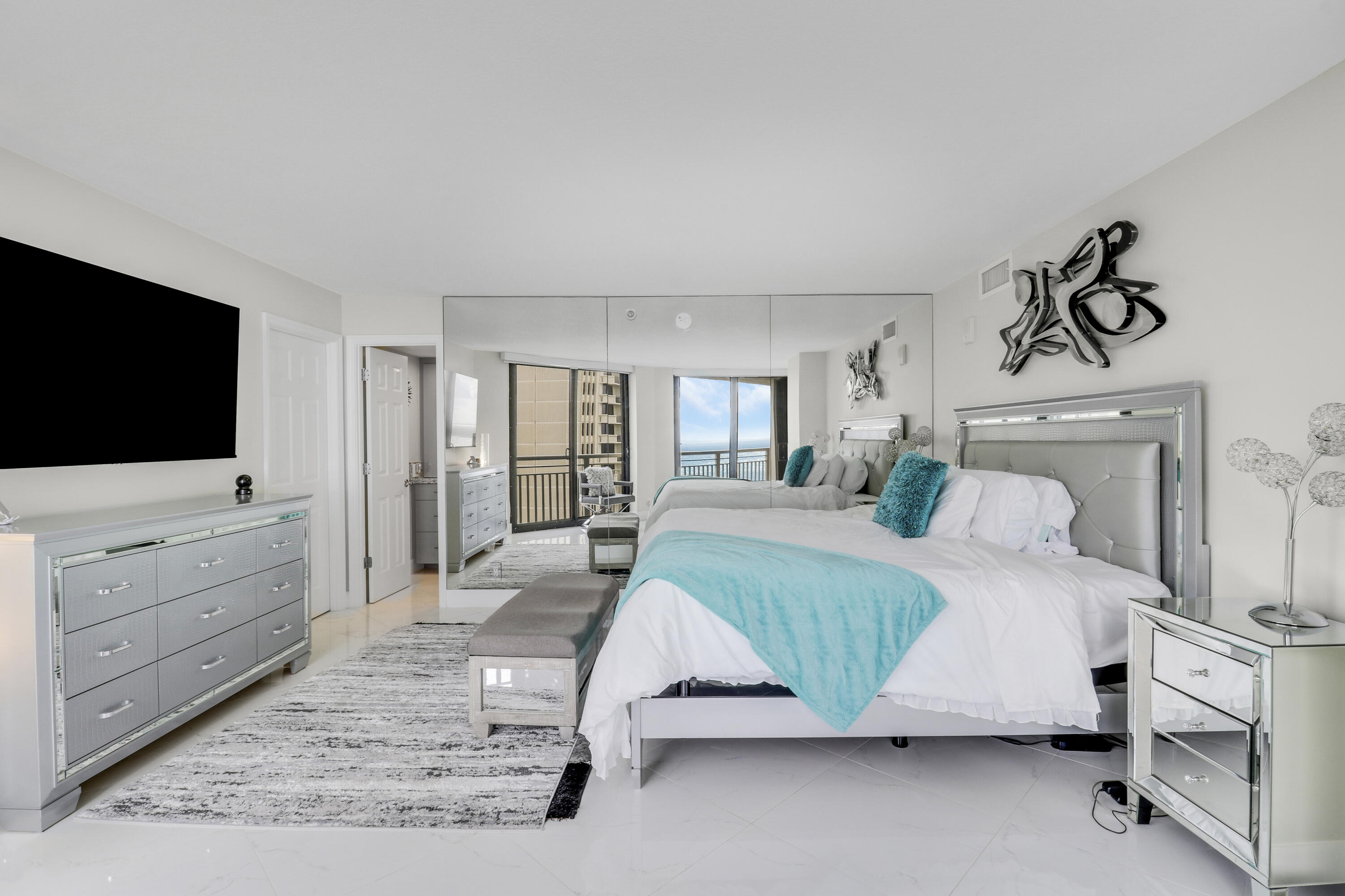 3000 N Ocean Drive 19h