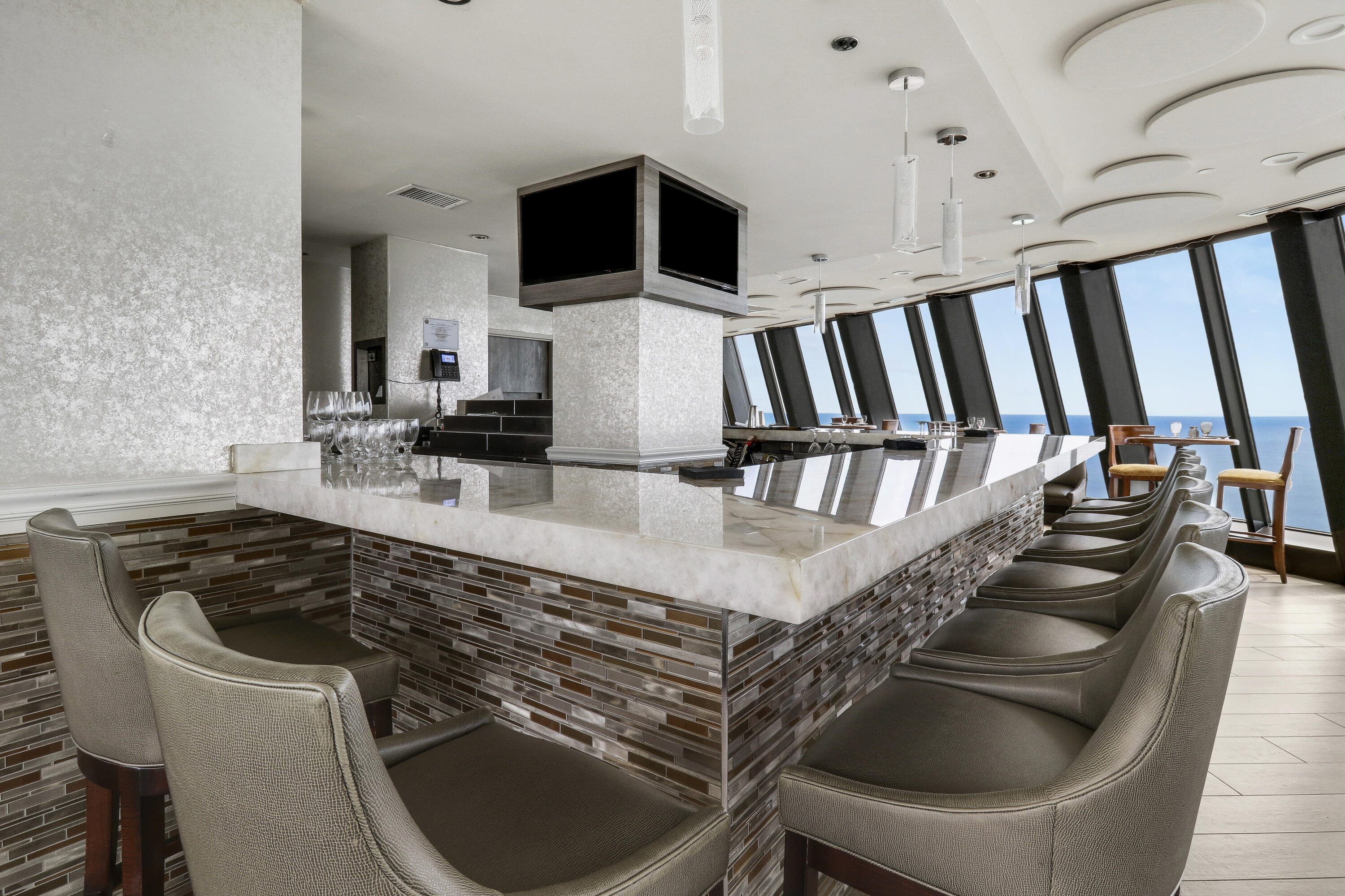3000 N Ocean Drive 19h