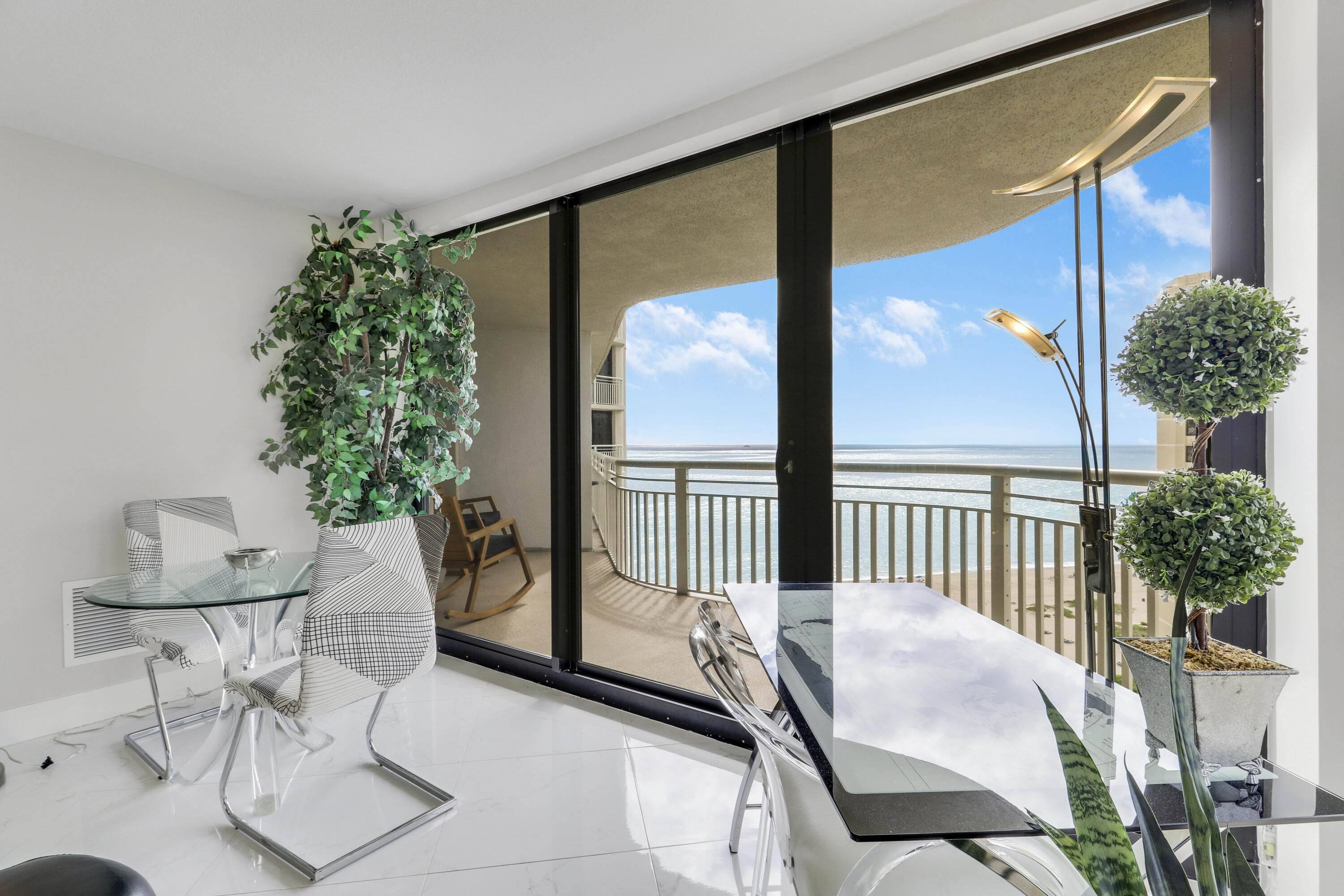 3000 N Ocean Drive 19h