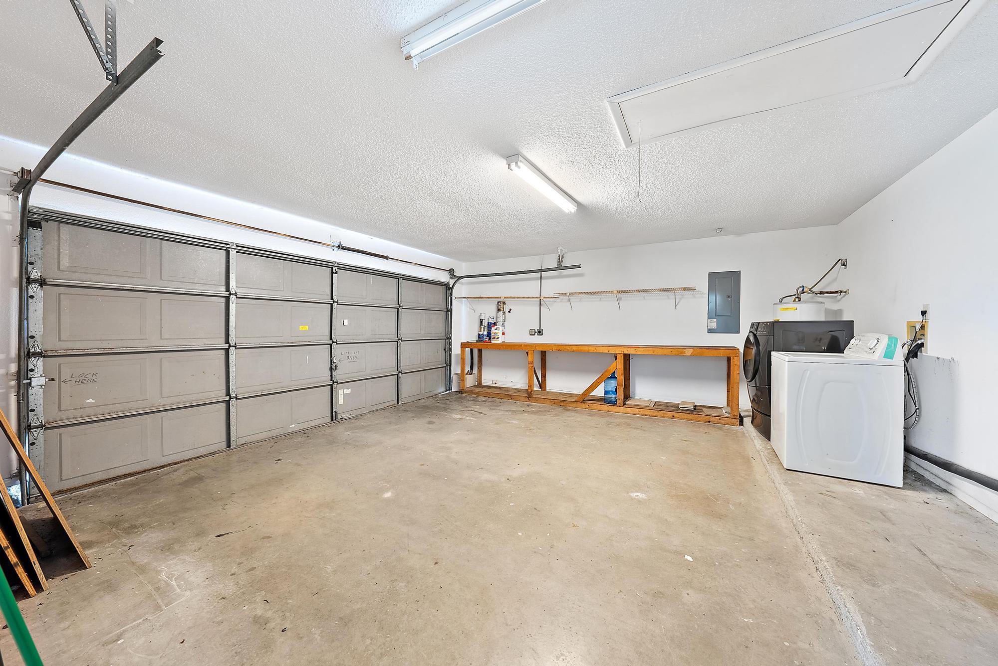 1433 SW San Esteban Avenue