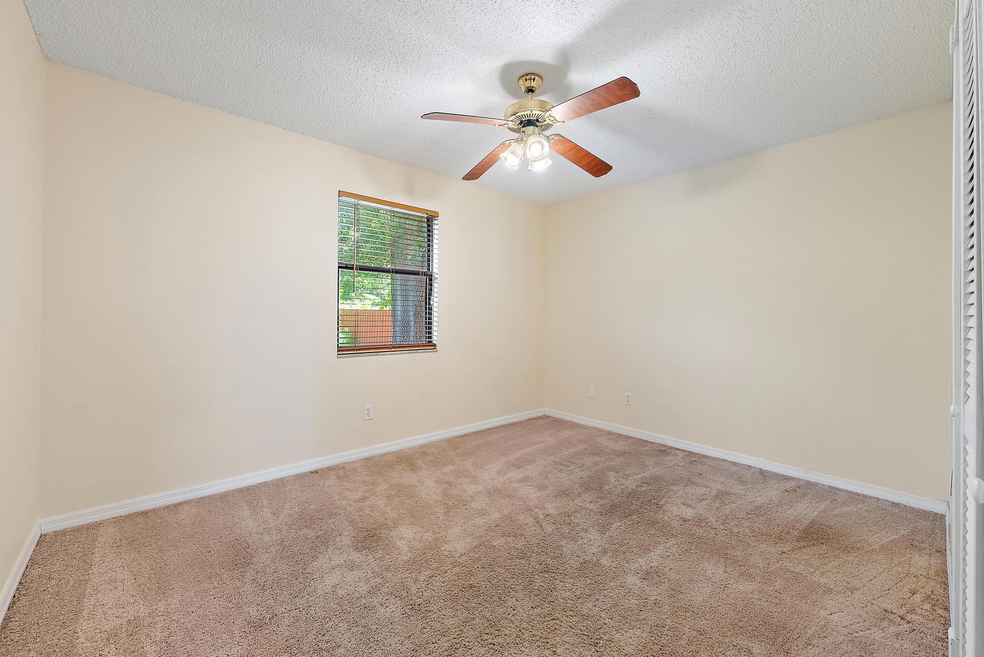 1433 SW San Esteban Avenue