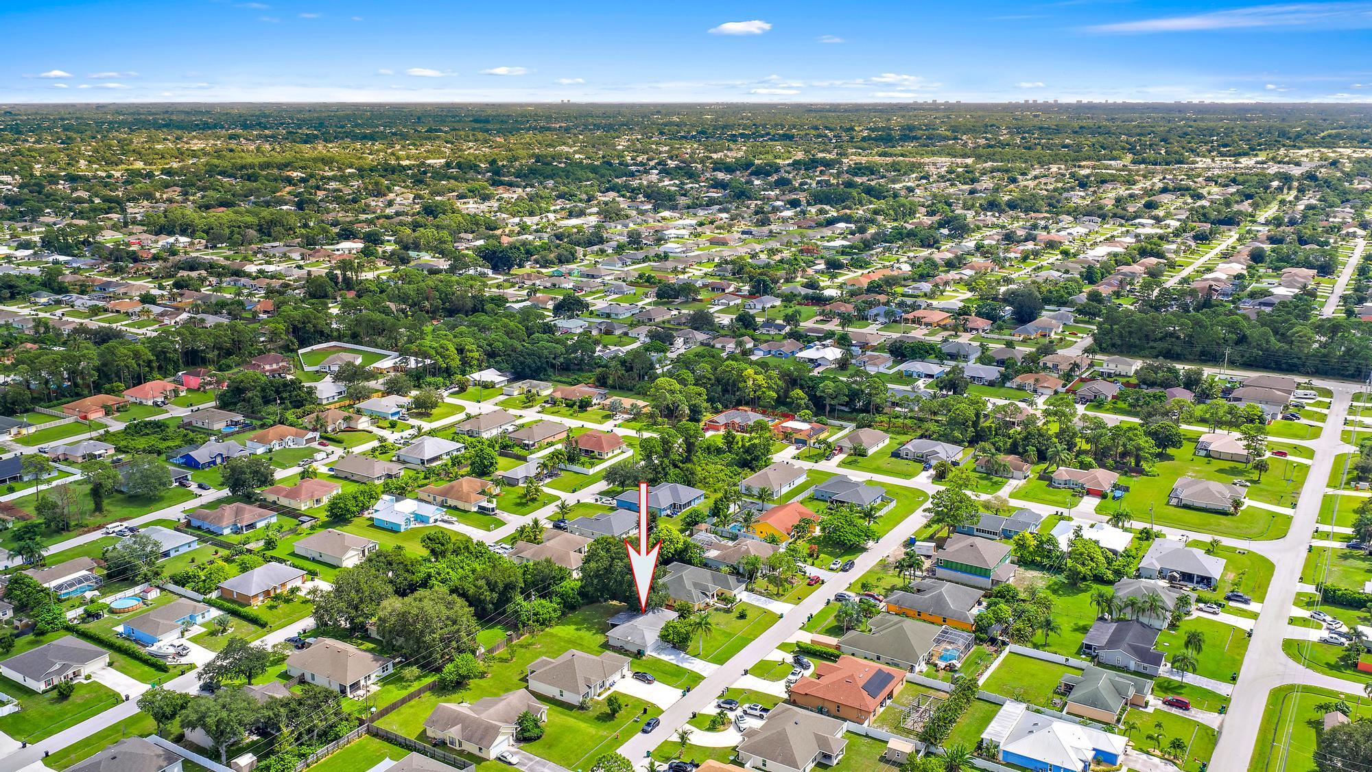 1433 SW San Esteban Avenue