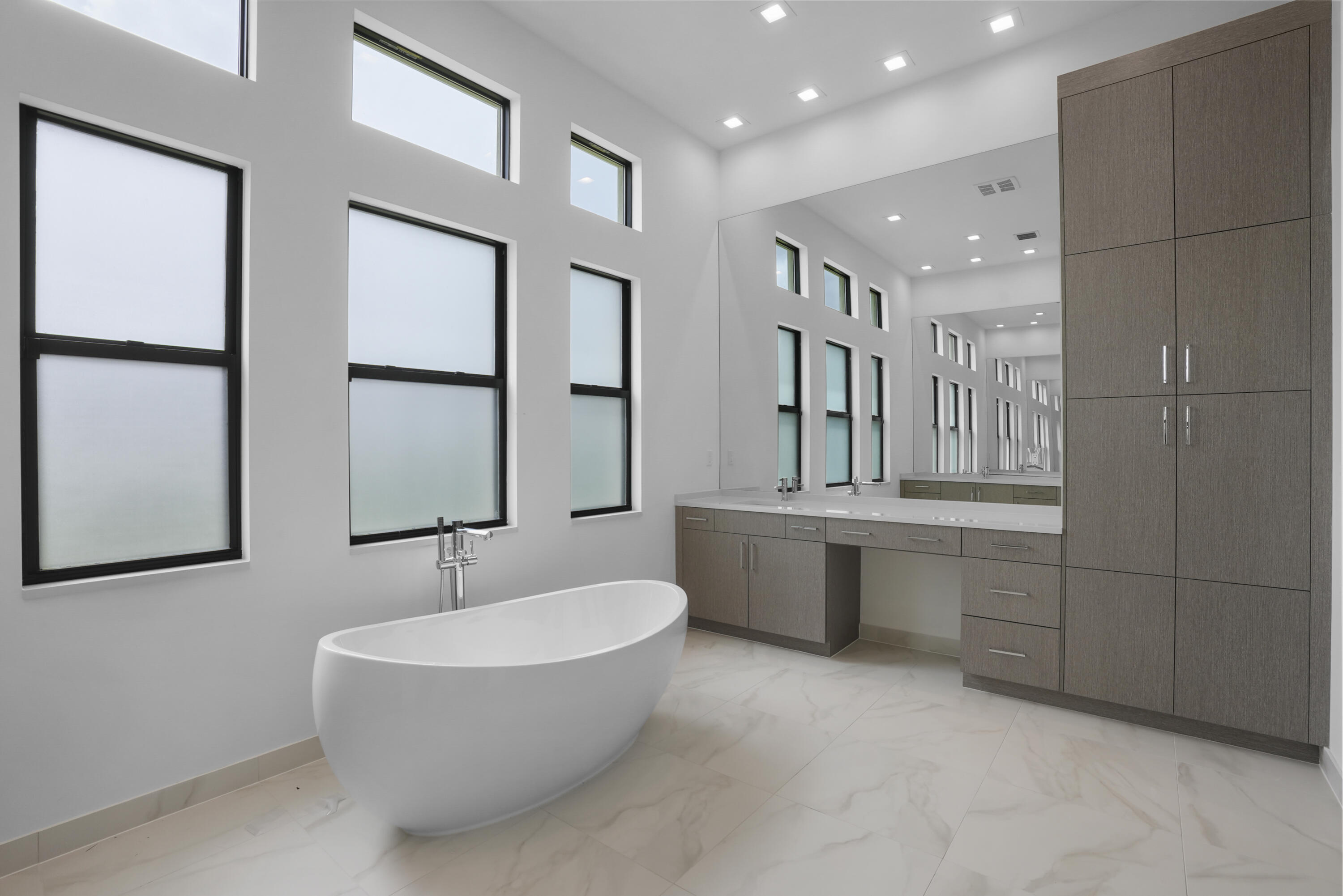 10030 Skyloft Street