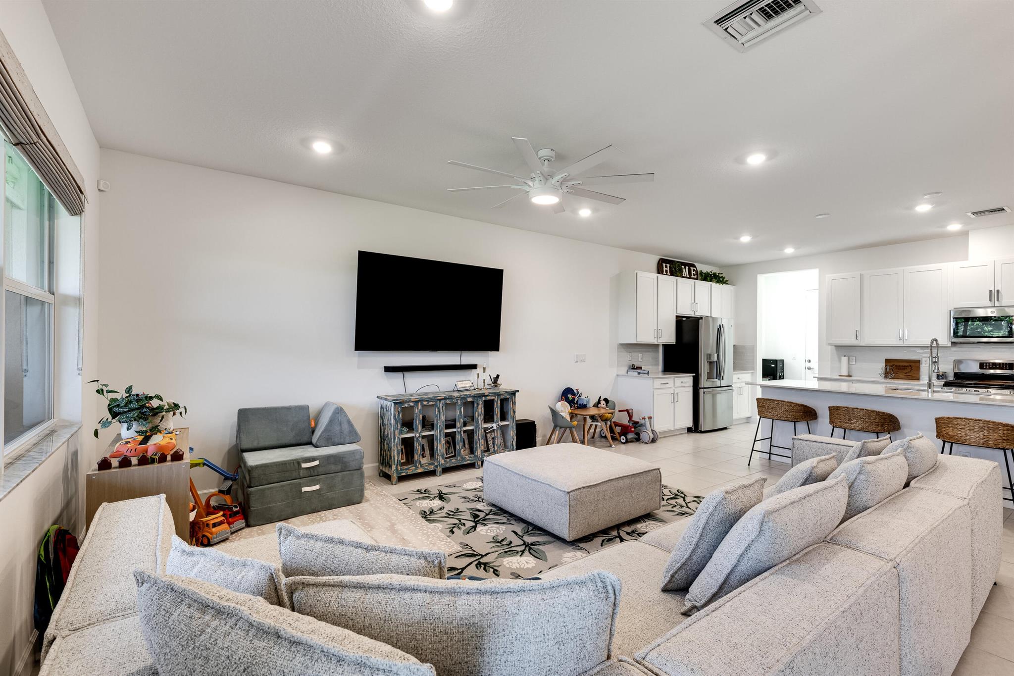 1633 Whistlegrass Lane