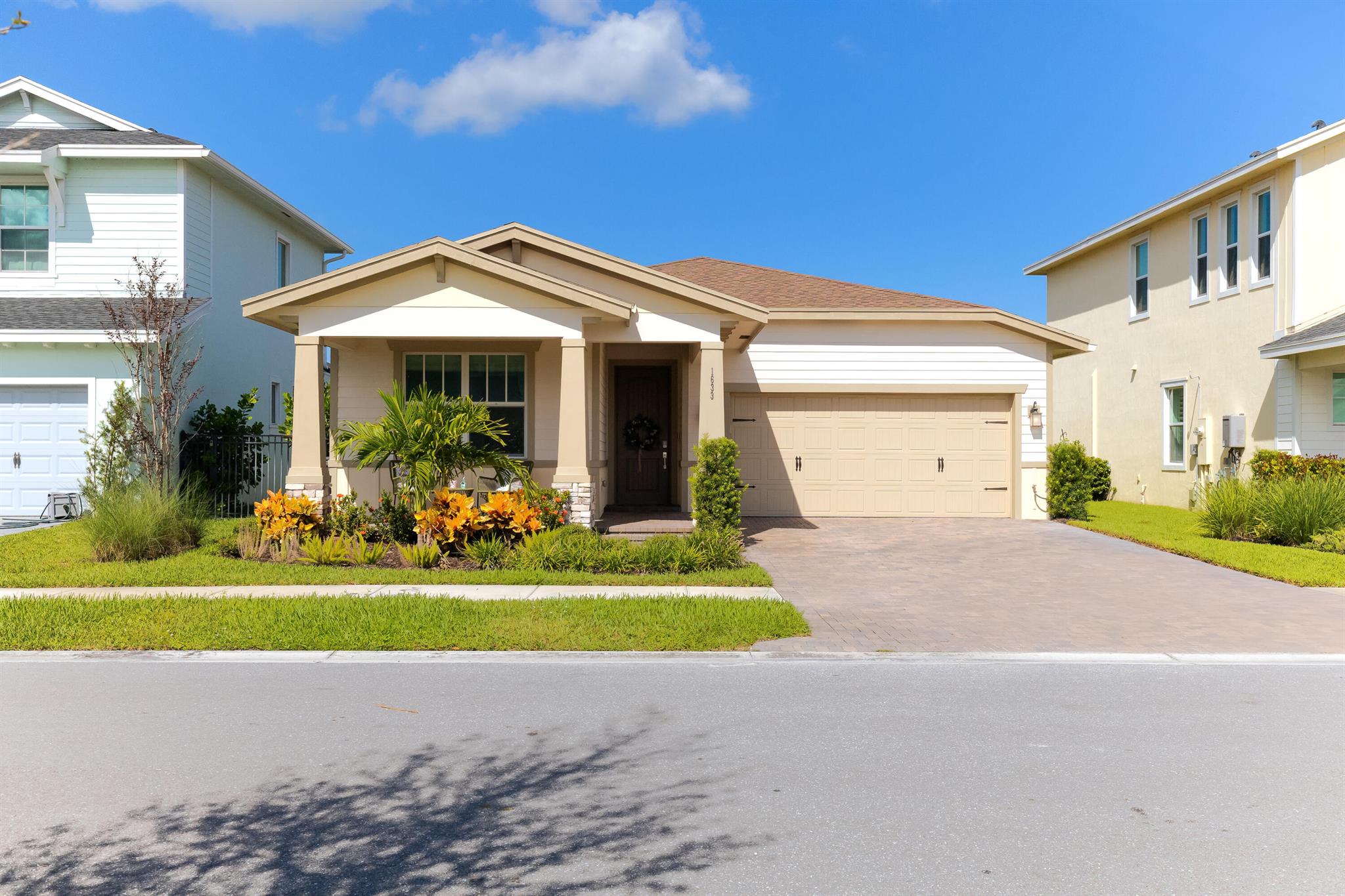 1633 Whistlegrass Lane