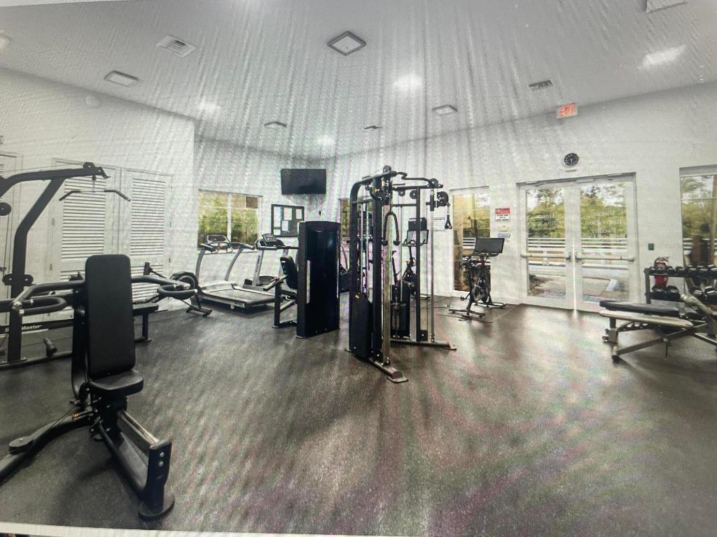 552 NW 39th Circle NW