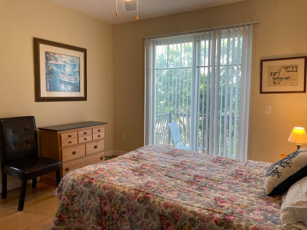 552 NW 39th Circle NW