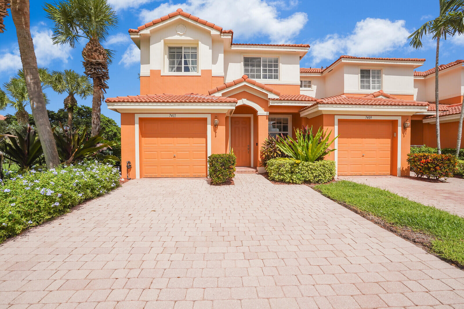 7411 Sarentino Lane 216