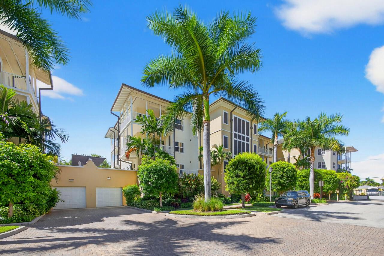 3940 N Flagler Drive 403