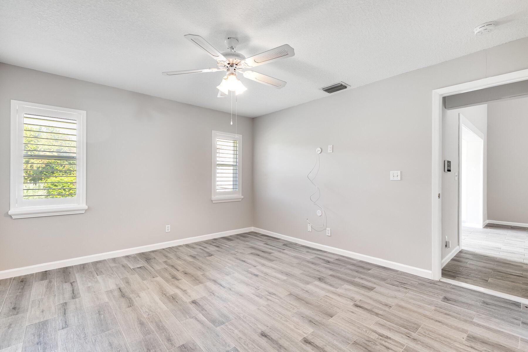 11036 SE Sea Pines Circle