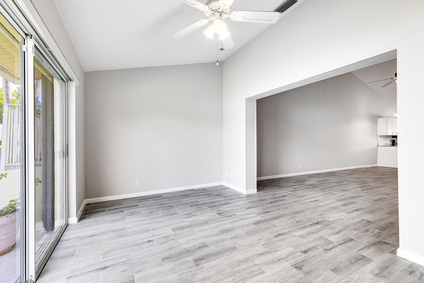 11036 SE Sea Pines Circle