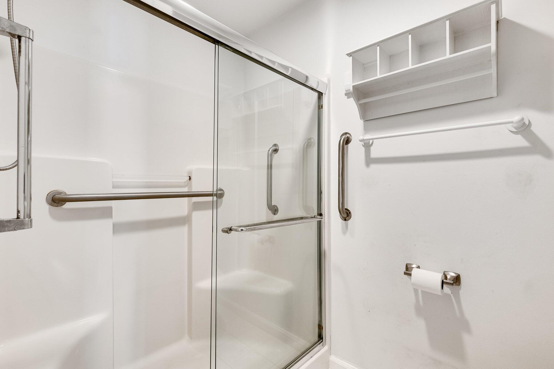 11036 SE Sea Pines Circle
