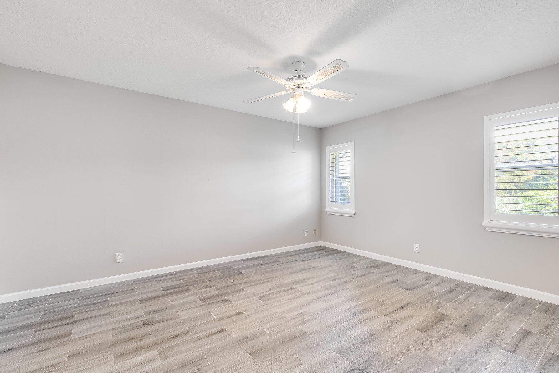11036 SE Sea Pines Circle