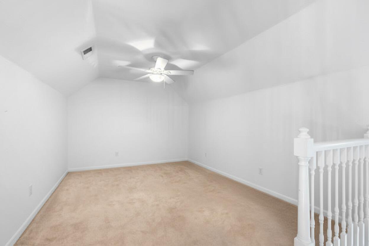 1581 SE Pomeroy Street 8-2