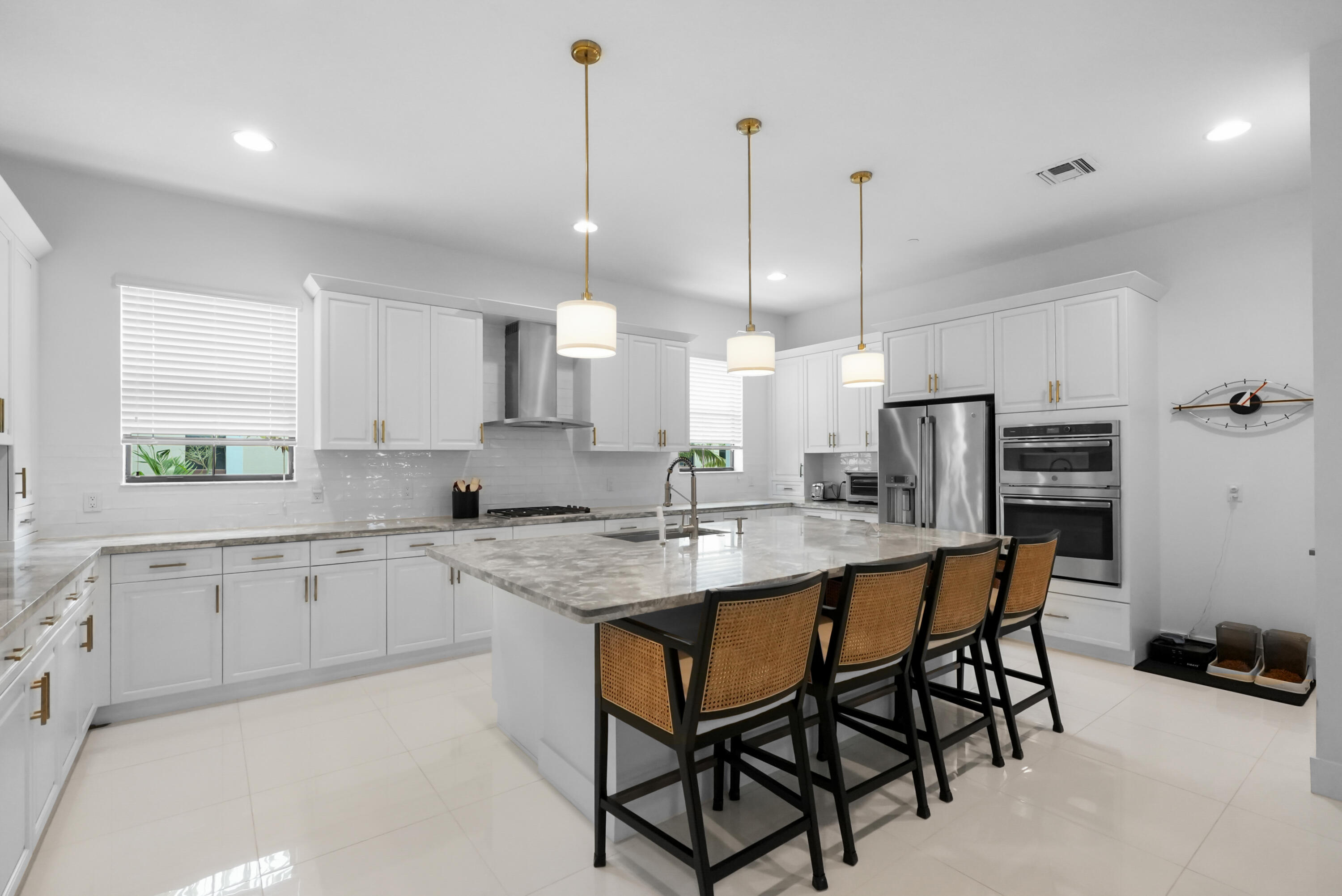 13368 Alton Road