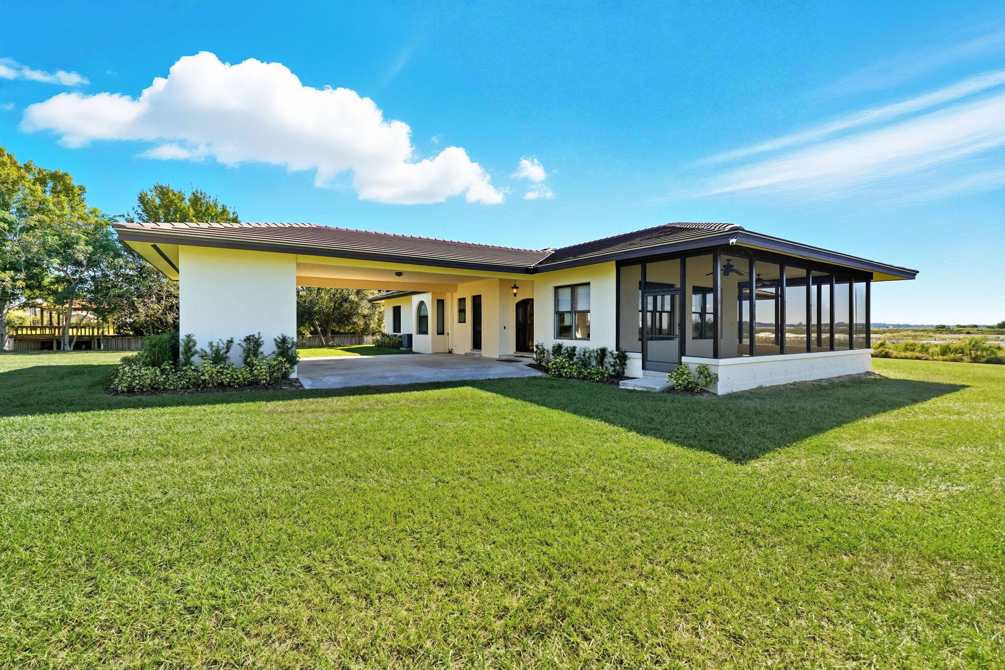 553 Thornburg Road