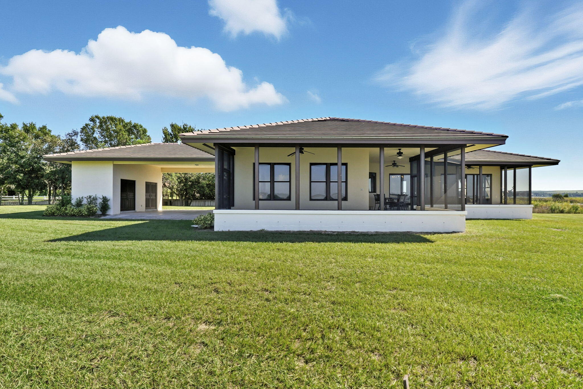 553 Thornburg Road
