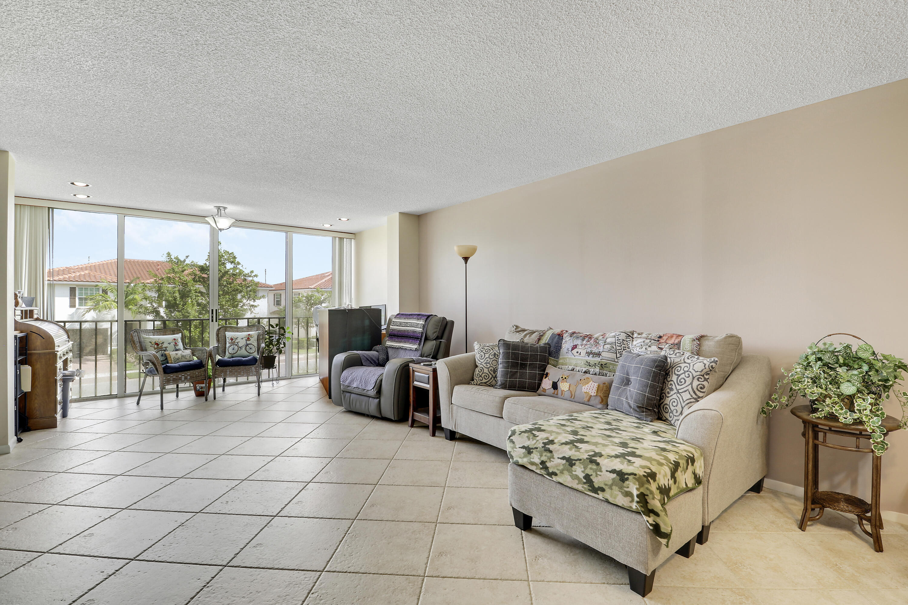 4070 Tivoli Court 204