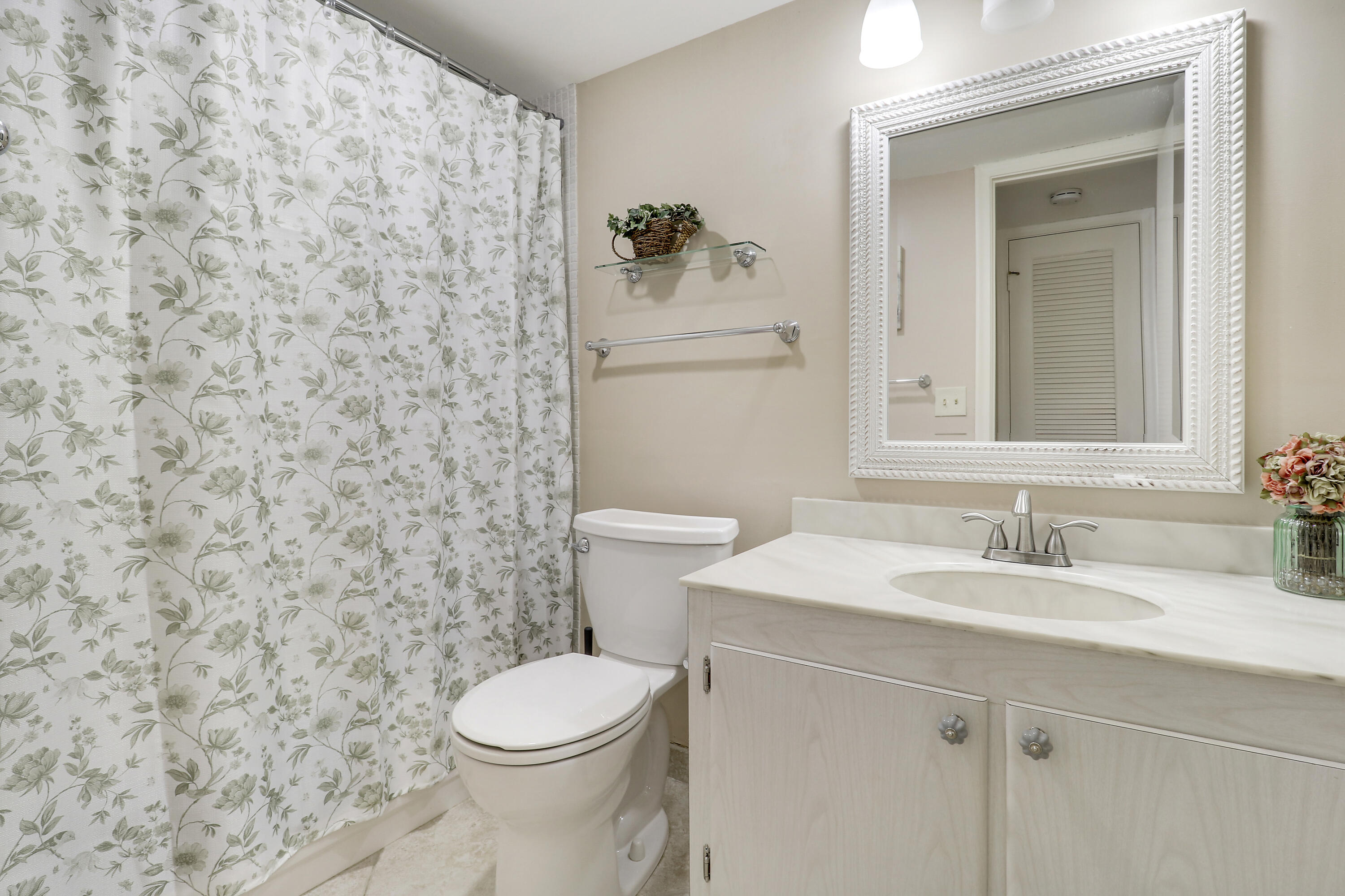 4070 Tivoli Court 204