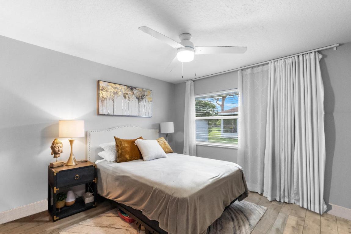 5936 Loxahatchee Pines Drive