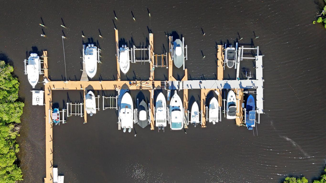 8951 SE Marina Bay Drive