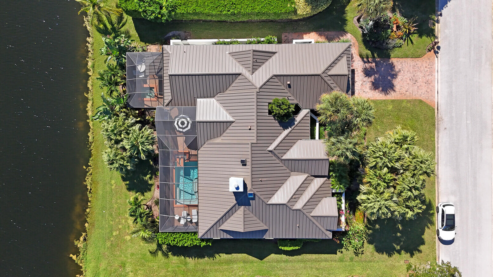 8951 SE Marina Bay Drive