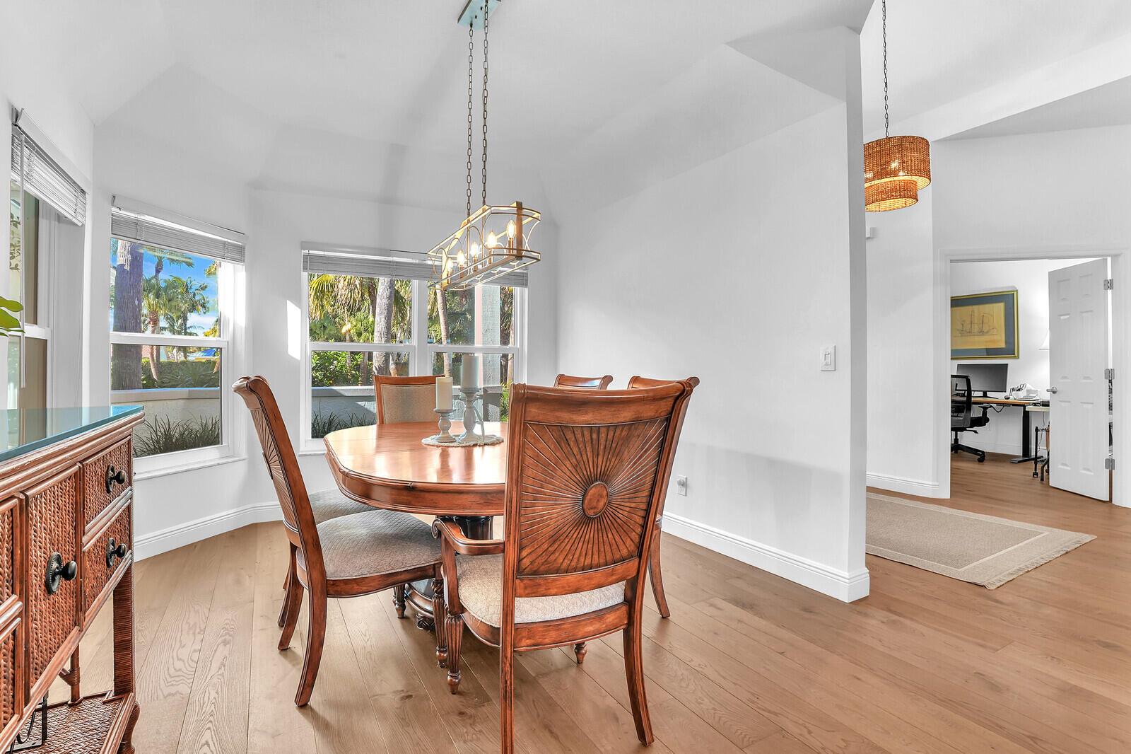 8951 SE Marina Bay Drive