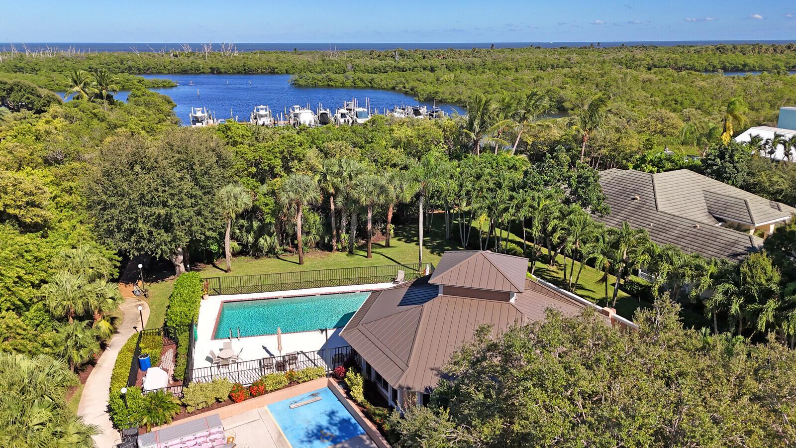 8951 SE Marina Bay Drive