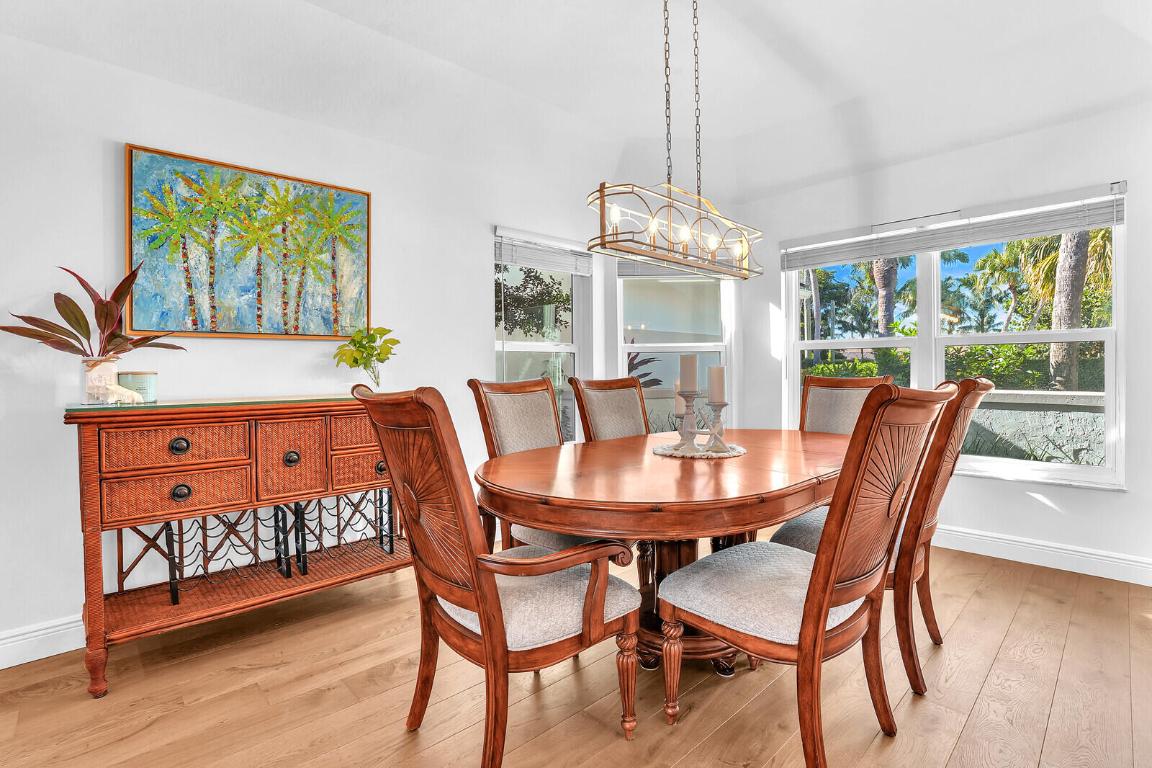 8951 SE Marina Bay Drive