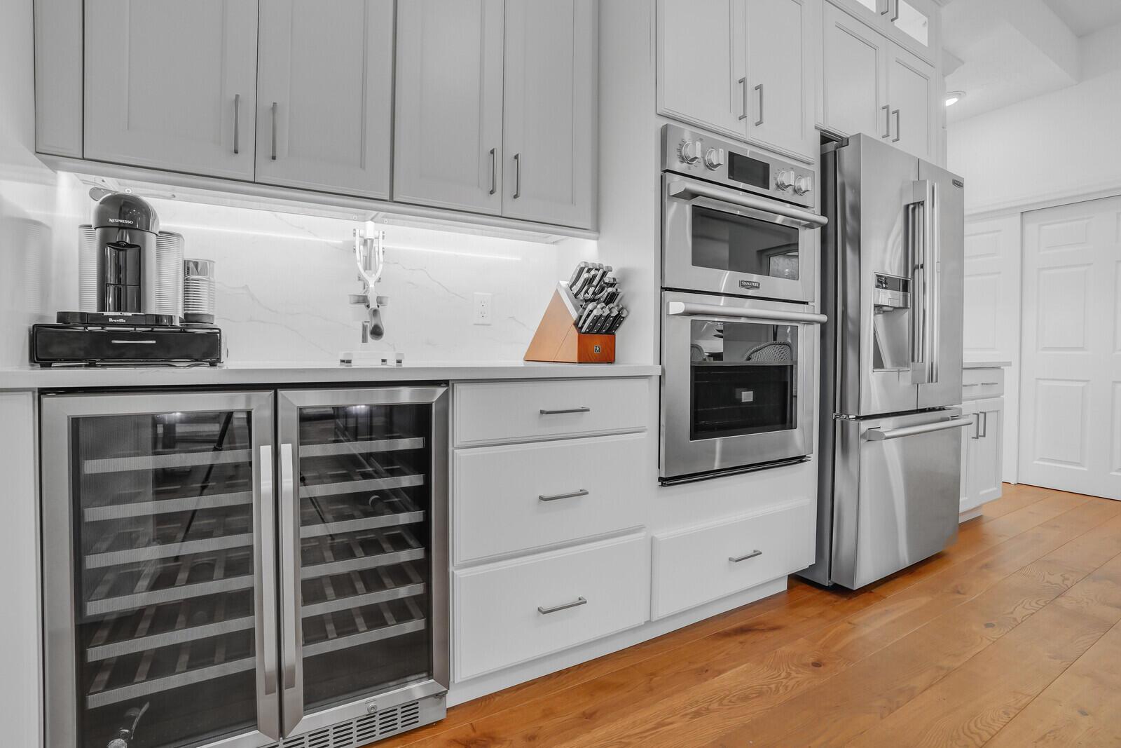 8951 SE Marina Bay Drive