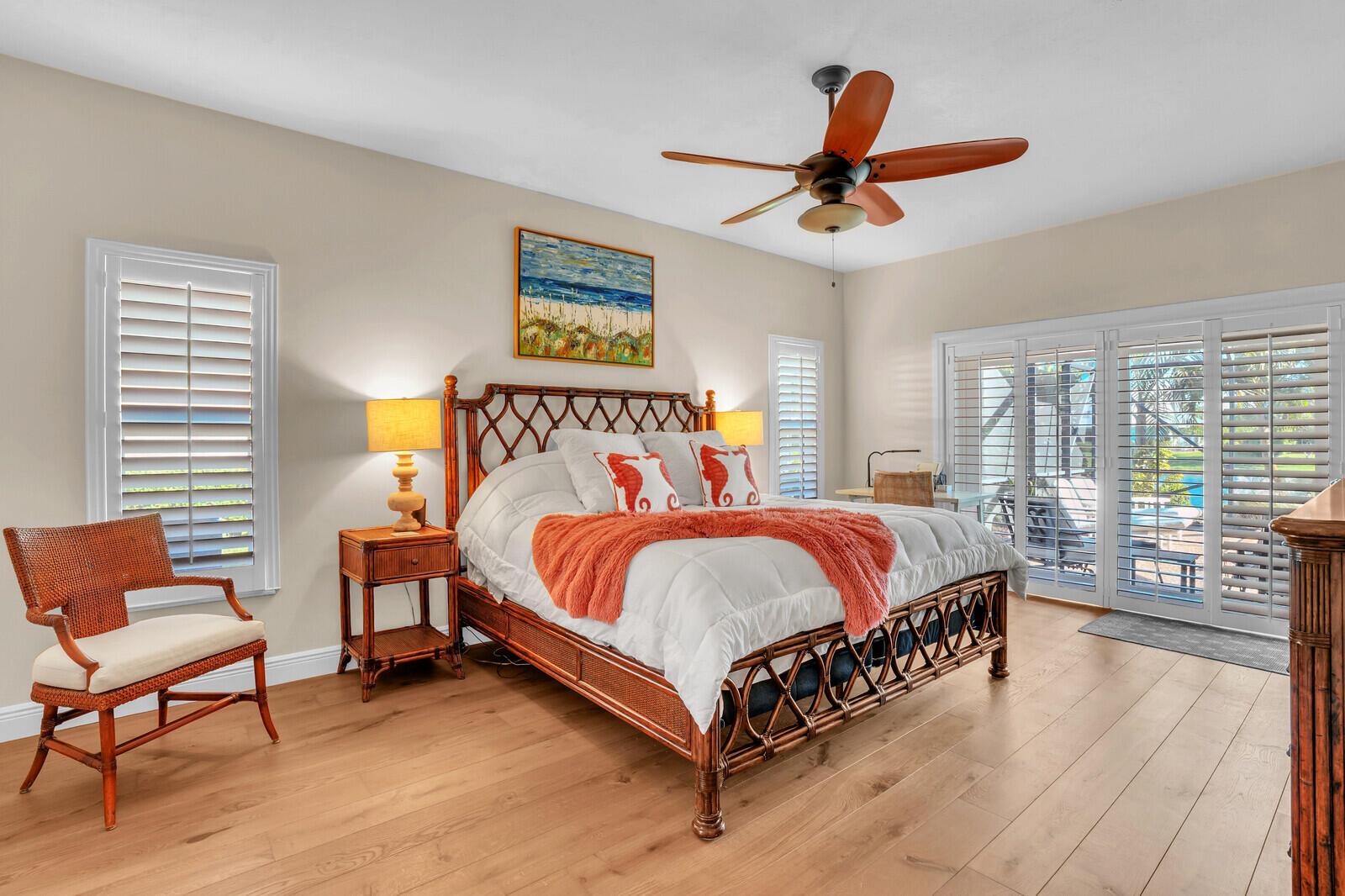 8951 SE Marina Bay Drive