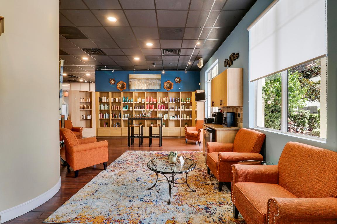 266 NW Peacock Boulevard 104