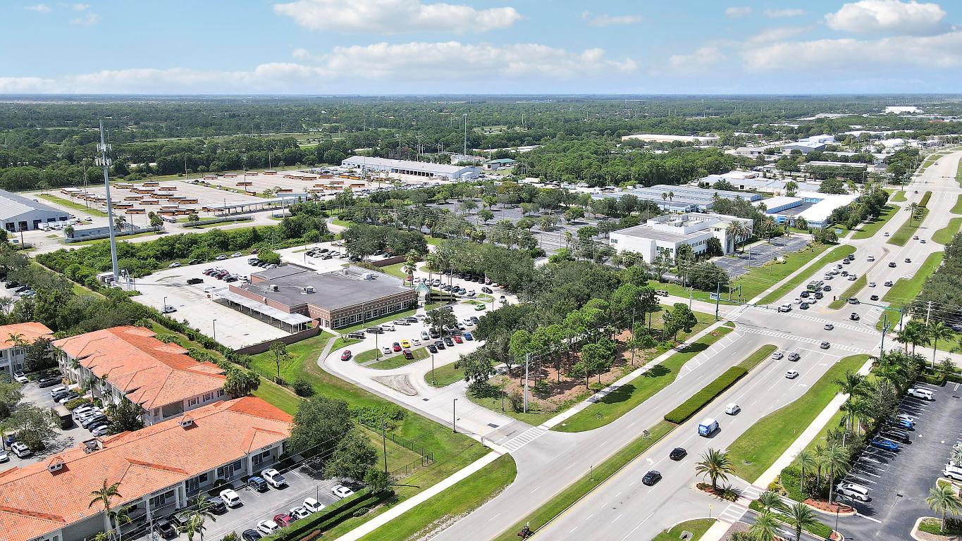 266 NW Peacock Boulevard 104