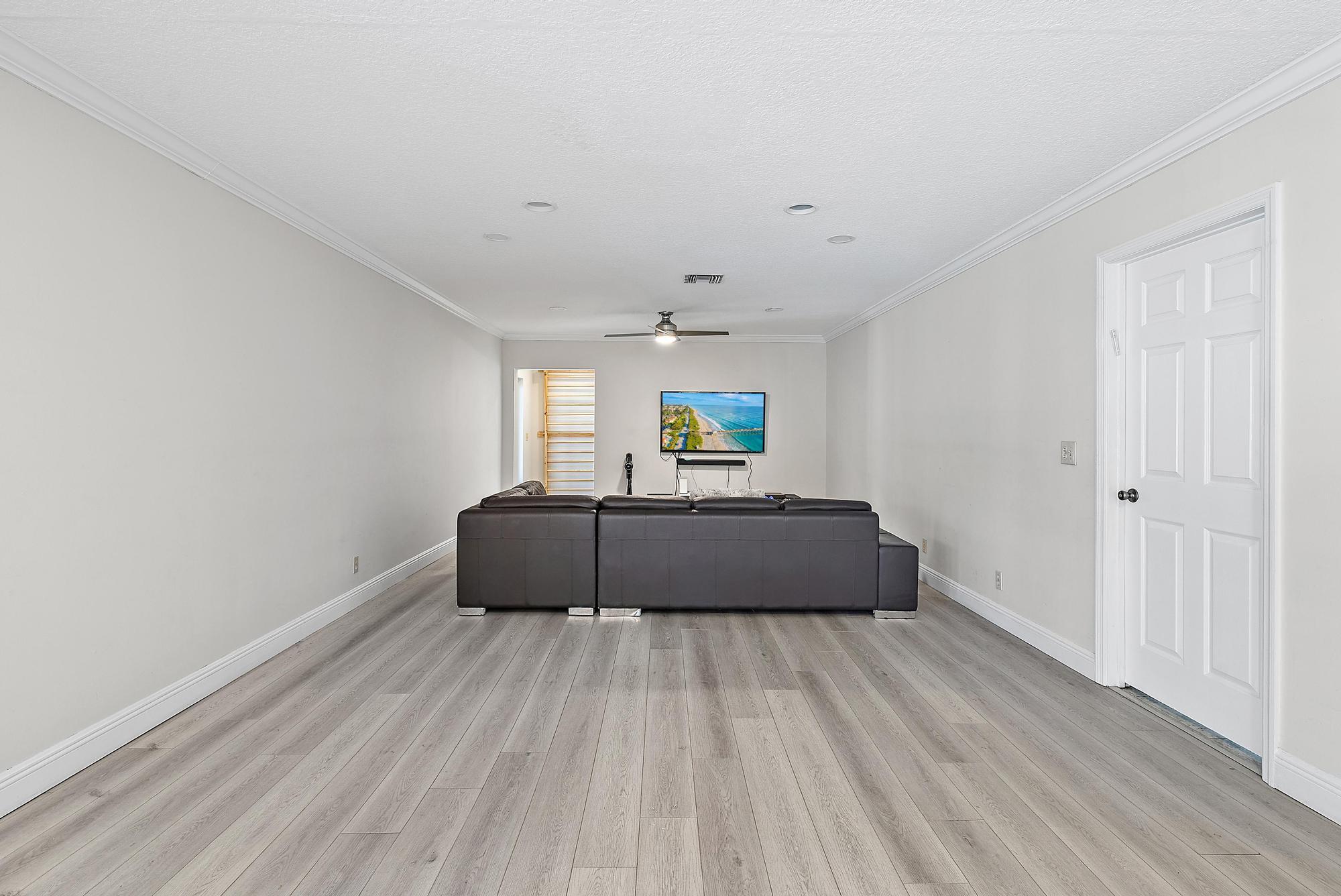16338 Alexander Run