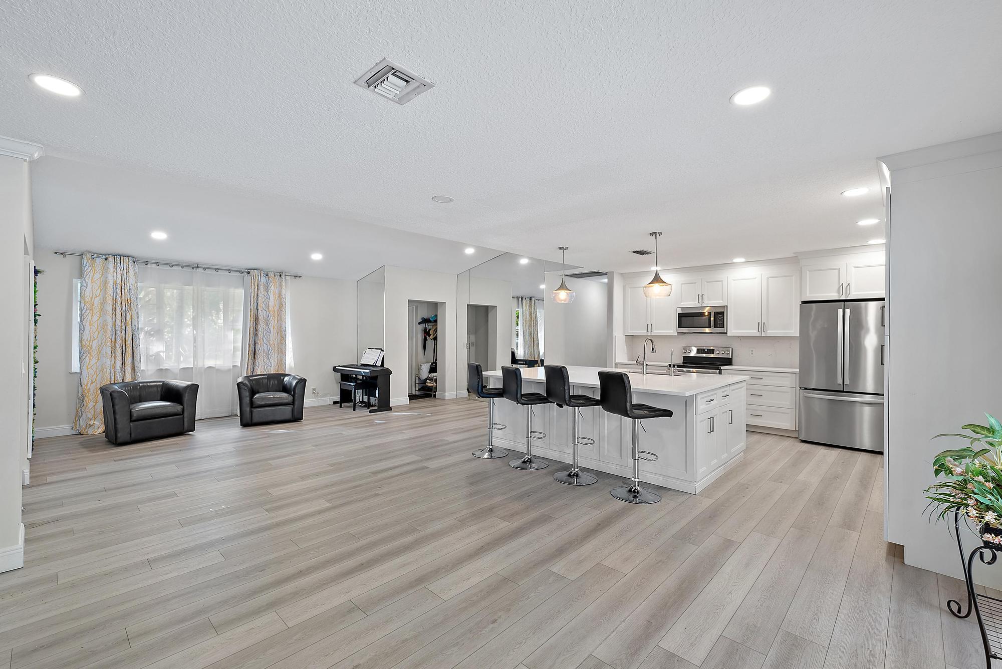 16338 Alexander Run