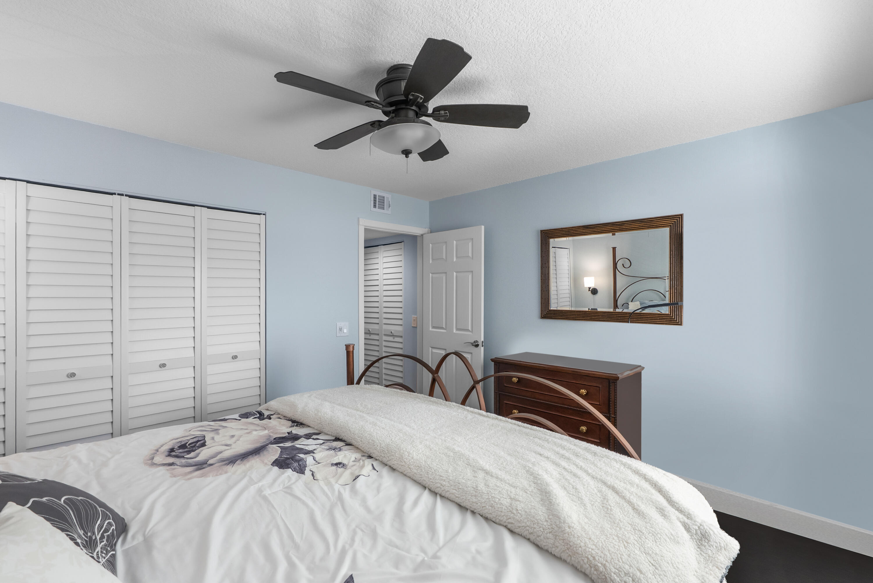 6944 Briarlake Circle 205