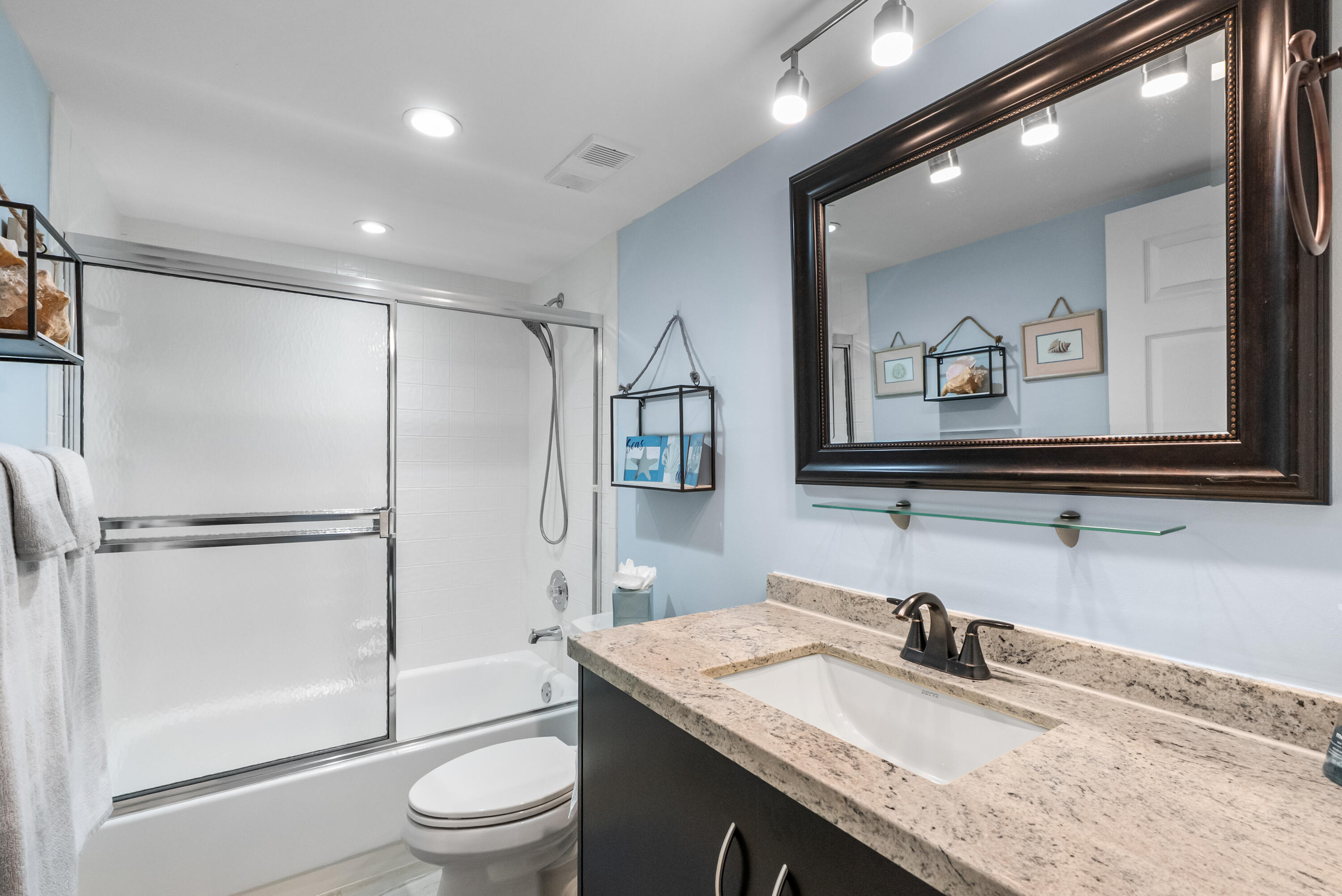 6944 Briarlake Circle 205
