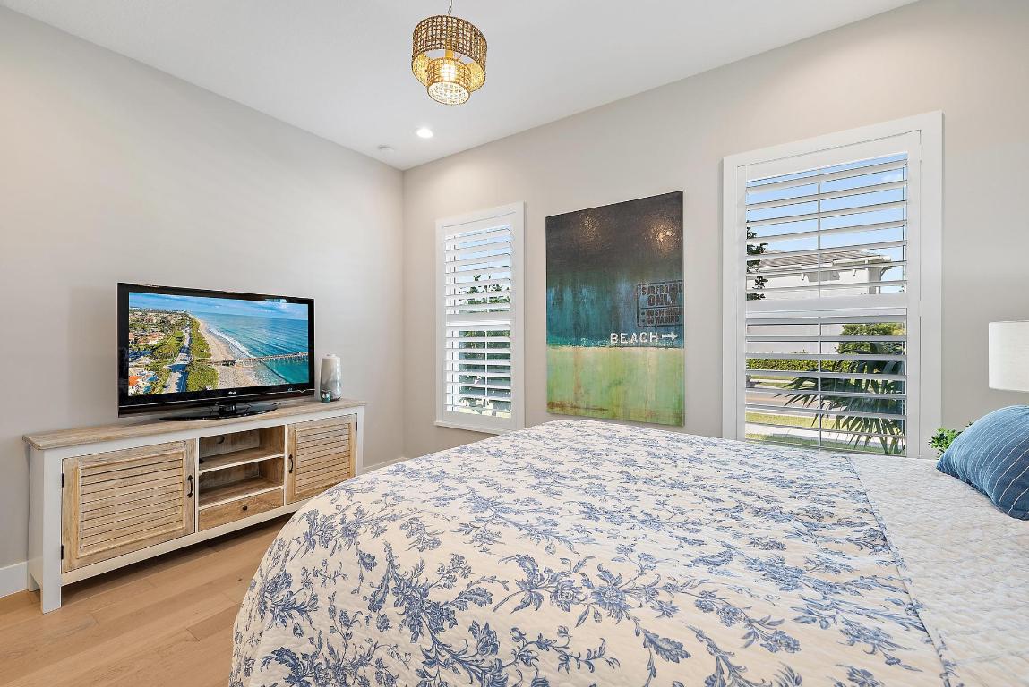 9316 Crestview Circle